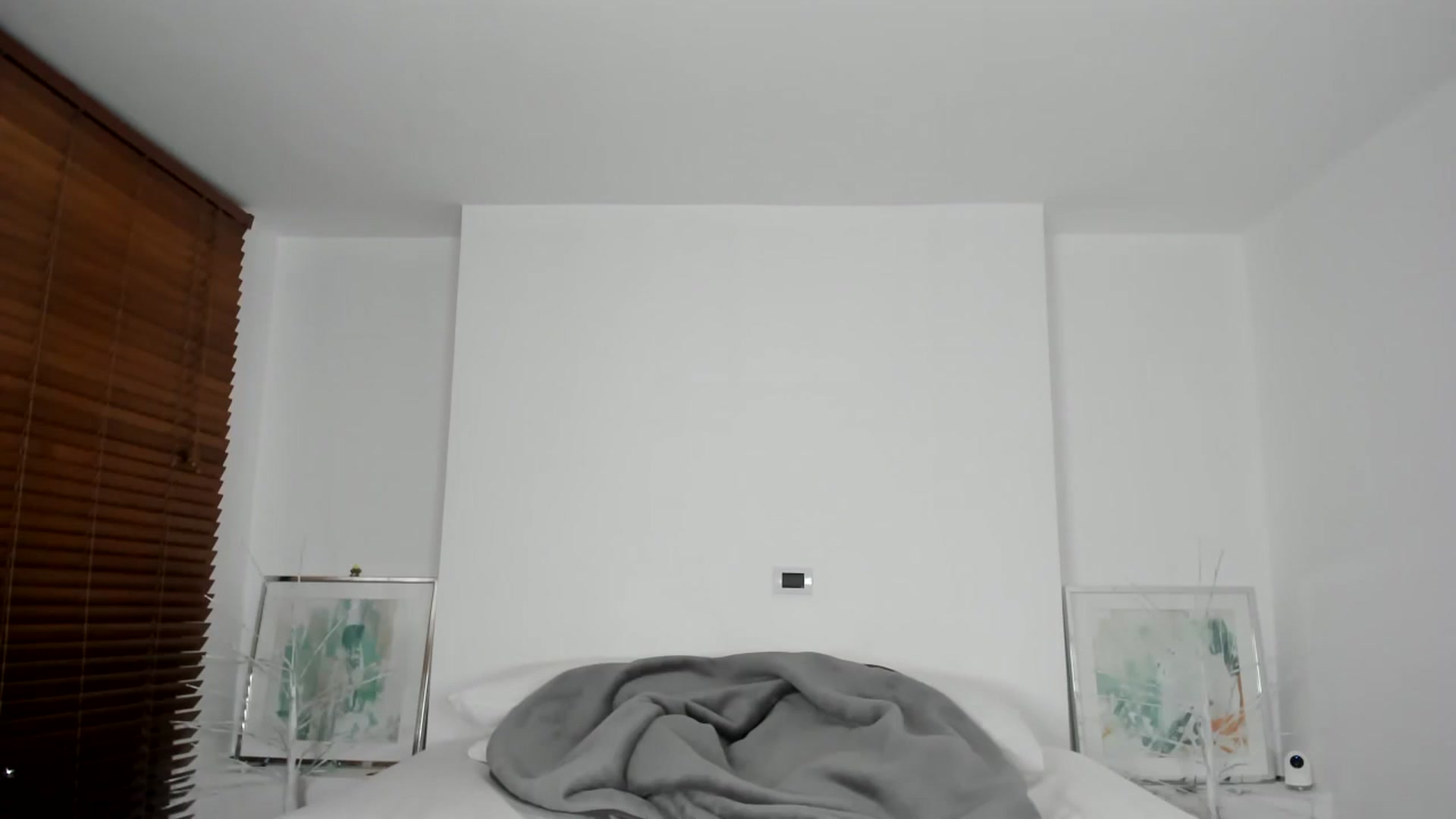 Gallery image thumbnail from EMILIANA_CRUZ's myfreecams stream on, 12/02/2022, 06:15 image 14 of 20