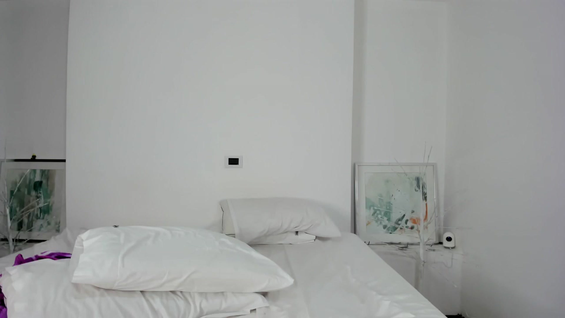 Gallery image thumbnail from EMILIANA_CRUZ's myfreecams stream on, 12/16/2022, 04:04 image 6 of 20