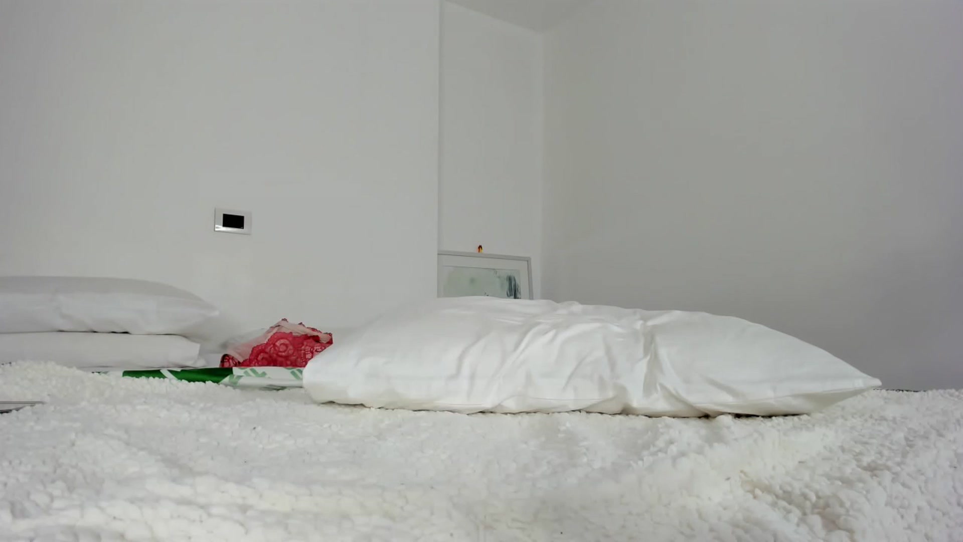 Gallery image thumbnail from EMILIANA_CRUZ's myfreecams stream on, 04/01/2023, 01:14 image 2 of 20