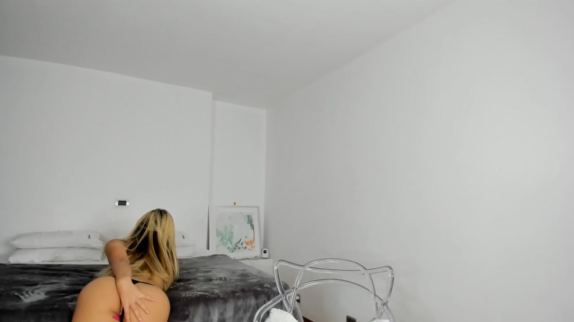 Gallery image thumbnail from EMILIANA_CRUZ's myfreecams stream on, 08/03/2023, 01:51 image 7 of 20