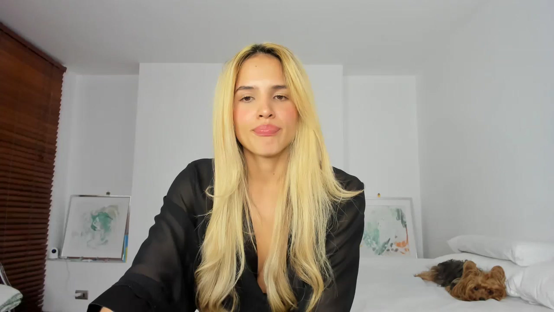 Gallery image thumbnail from EMILIANA_CRUZ's myfreecams stream on, 08/30/2023, 01:46 image 11 of 20