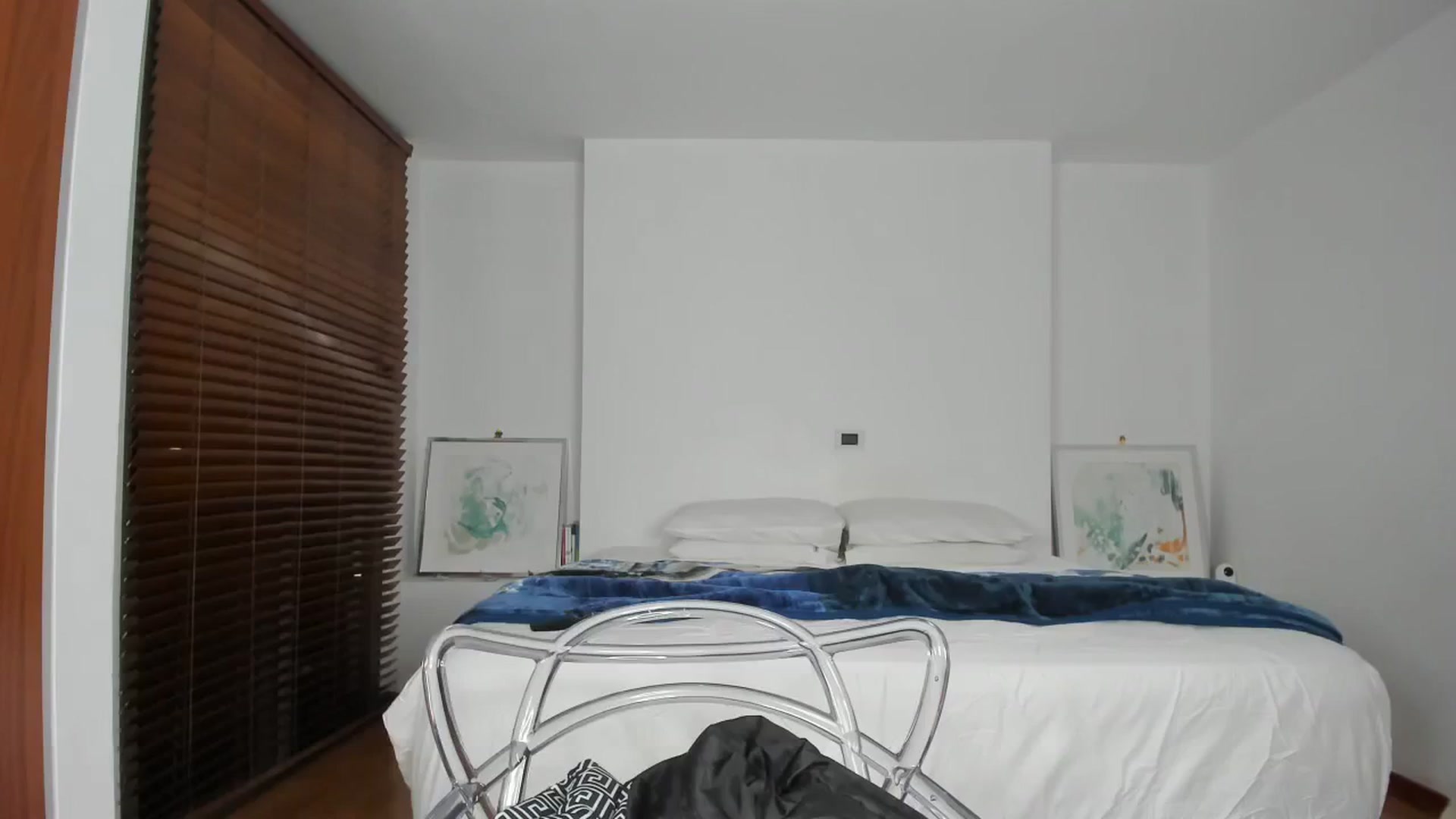 Gallery image thumbnail from EMILIANA_CRUZ's myfreecams stream on, 09/09/2023, 23:42 image 12 of 20