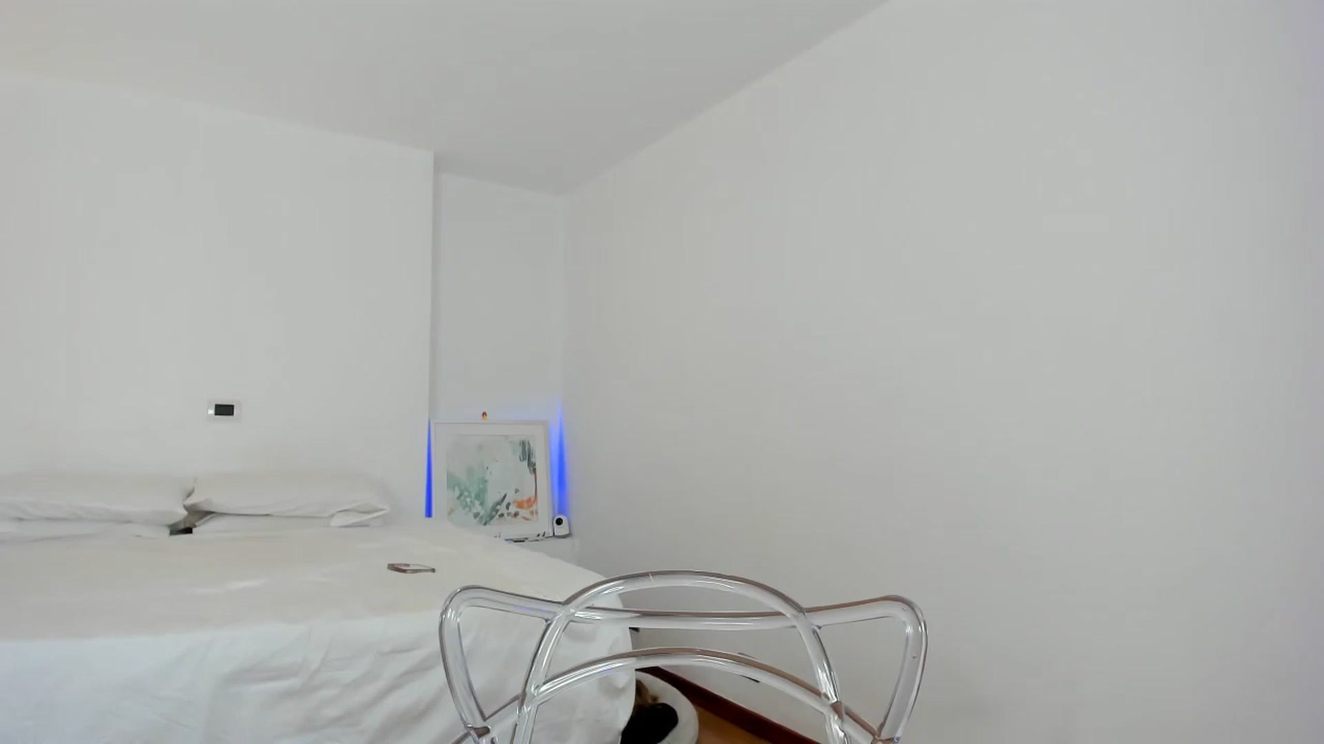 Gallery image thumbnail from EMILIANA_CRUZ's myfreecams stream on, 12/04/2023, 16:01 image 8 of 20
