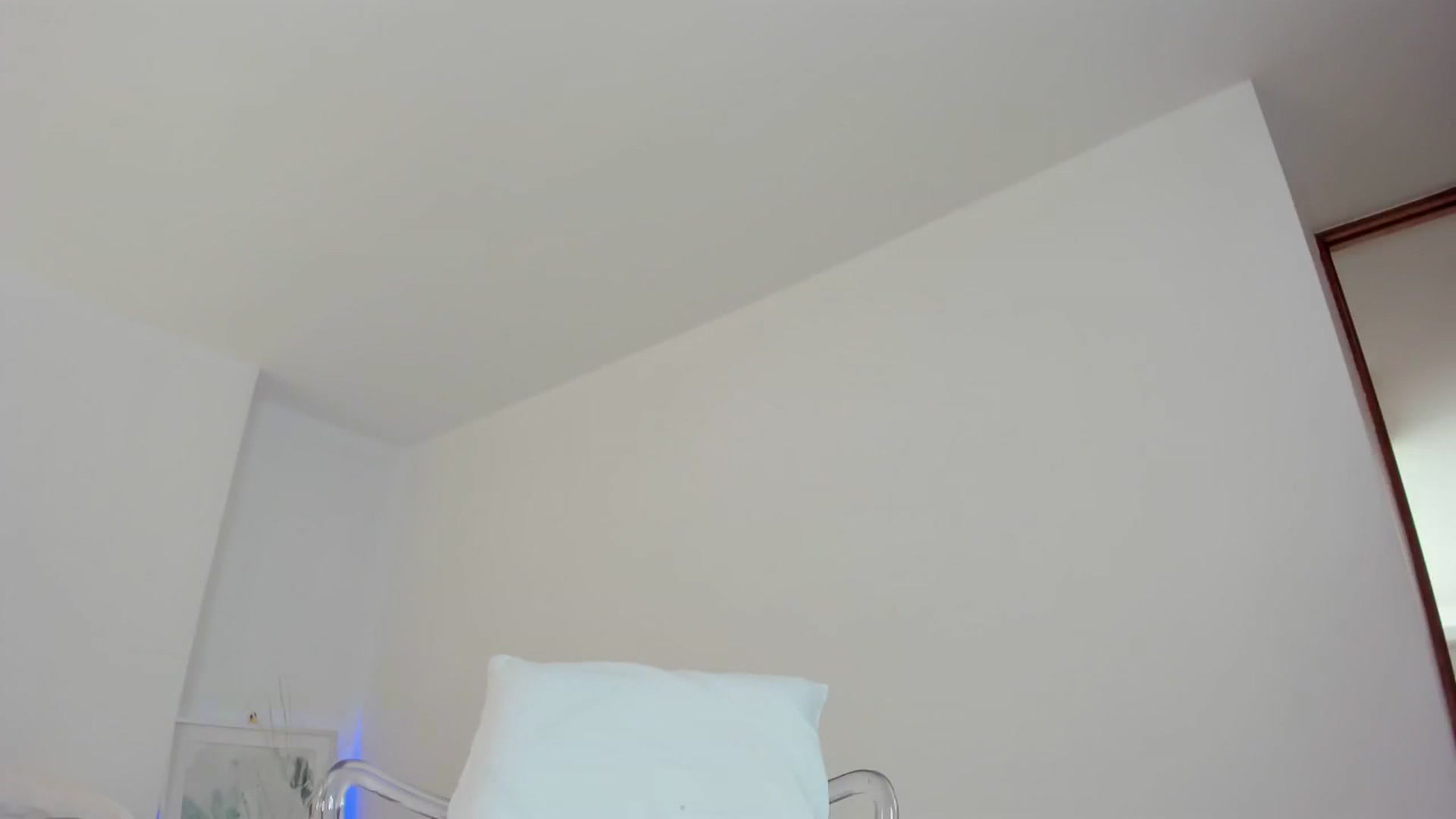 Gallery image thumbnail from EMILIANA_CRUZ's myfreecams stream on, 12/14/2023, 18:17 image 3 of 20
