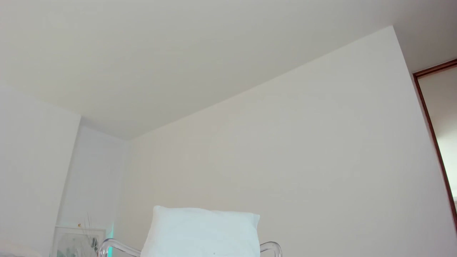 Gallery image thumbnail from EMILIANA_CRUZ's myfreecams stream on, 12/14/2023, 18:17 image 4 of 20