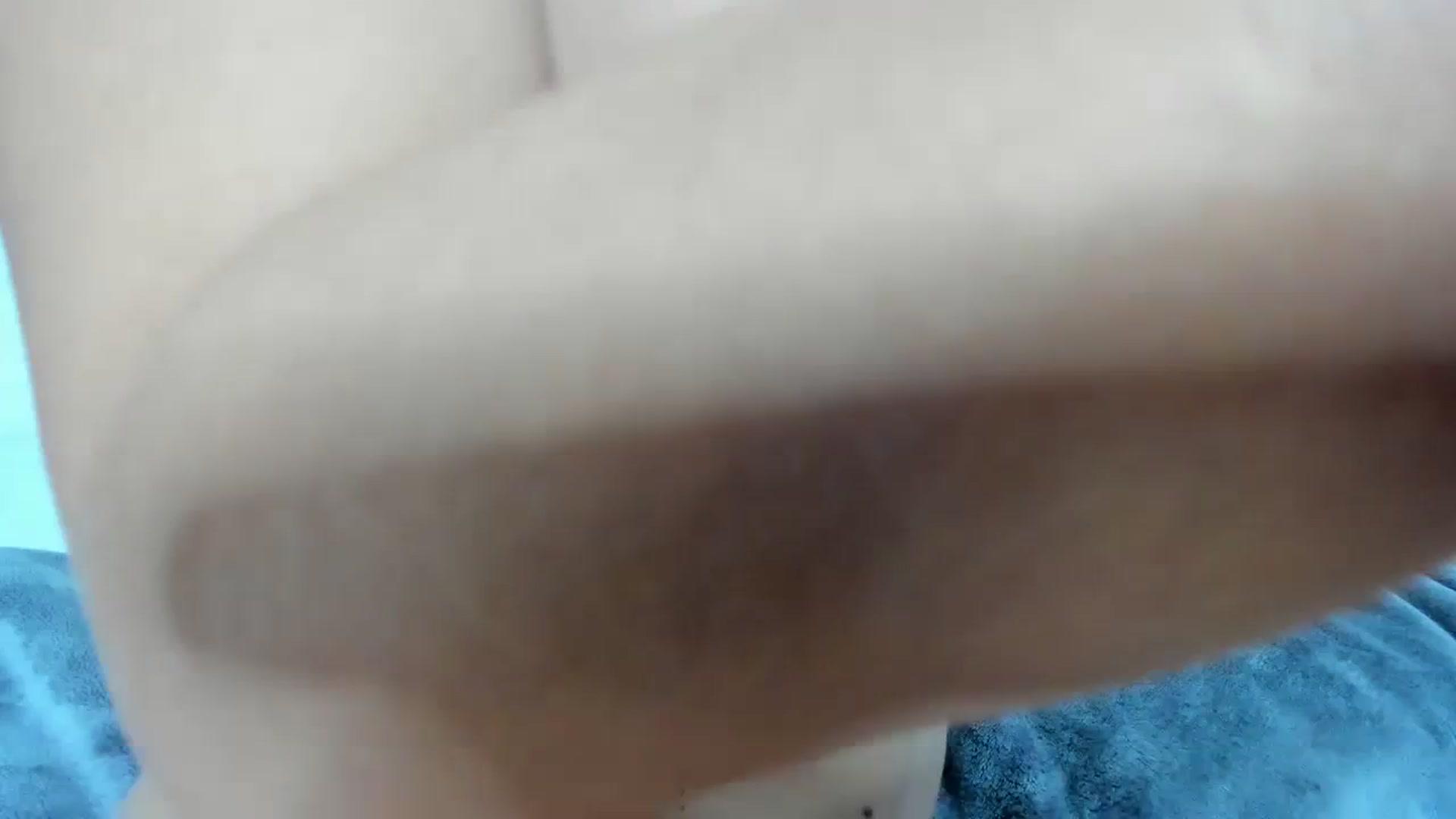 Gallery image thumbnail from EMILIANA_CRUZ's myfreecams stream on, 12/28/2023, 05:18 image 1 of 20