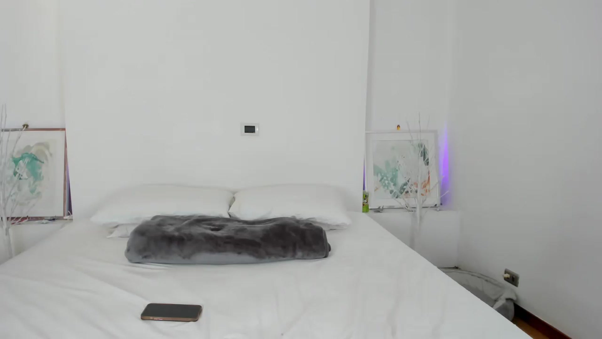 Gallery image thumbnail from EMILIANA_CRUZ's myfreecams stream on, 02/13/2024, 21:41 image 9 of 20