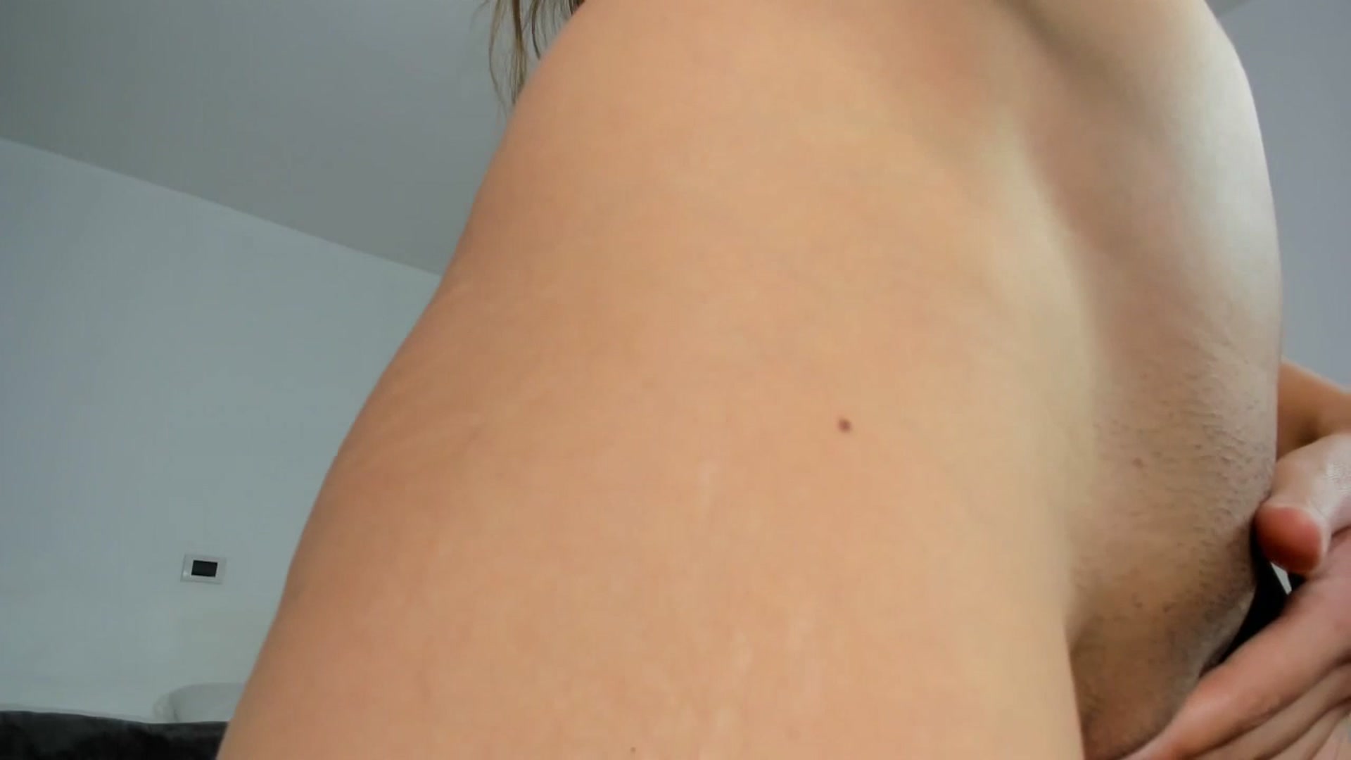 Gallery image thumbnail from EMILIANA_CRUZ's myfreecams stream on, 03/02/2024, 02:38 image 7 of 20