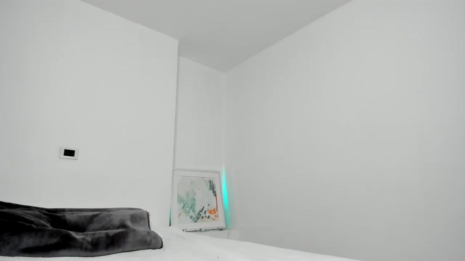 Gallery image thumbnail from EMILIANA_CRUZ's myfreecams stream on, 09/10/2024, 24:01 image 7 of 20