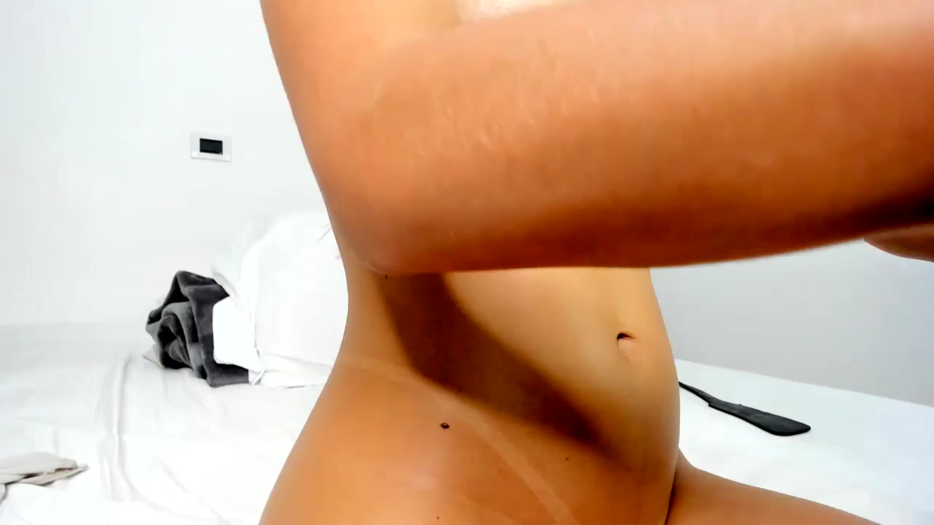 Gallery image thumbnail from EMILIANA_CRUZ's myfreecams stream on, 09/10/2024, 02:50 image 17 of 20