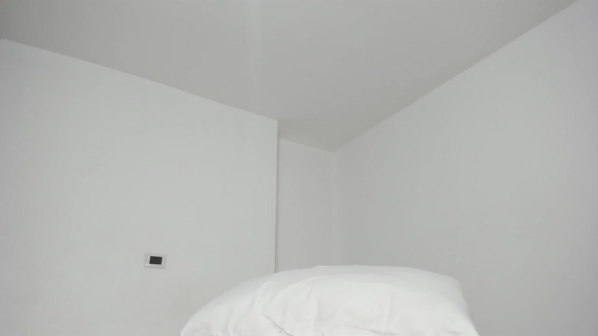 Gallery image thumbnail from EMILIANA_CRUZ's myfreecams stream on, 10/17/2024, 02:36 image 16 of 20