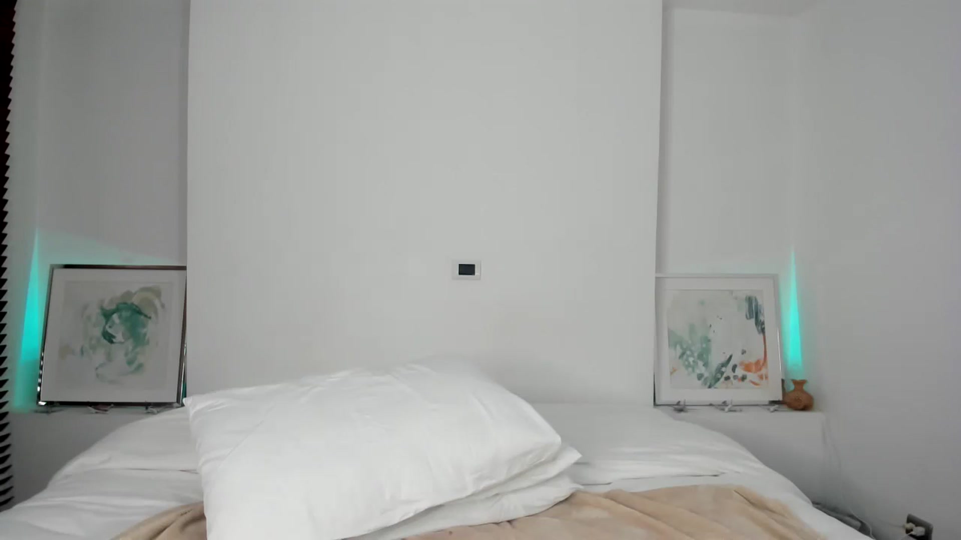 Gallery image thumbnail from EMILIANA_CRUZ's myfreecams stream on, 10/31/2024, 24:49 image 9 of 20