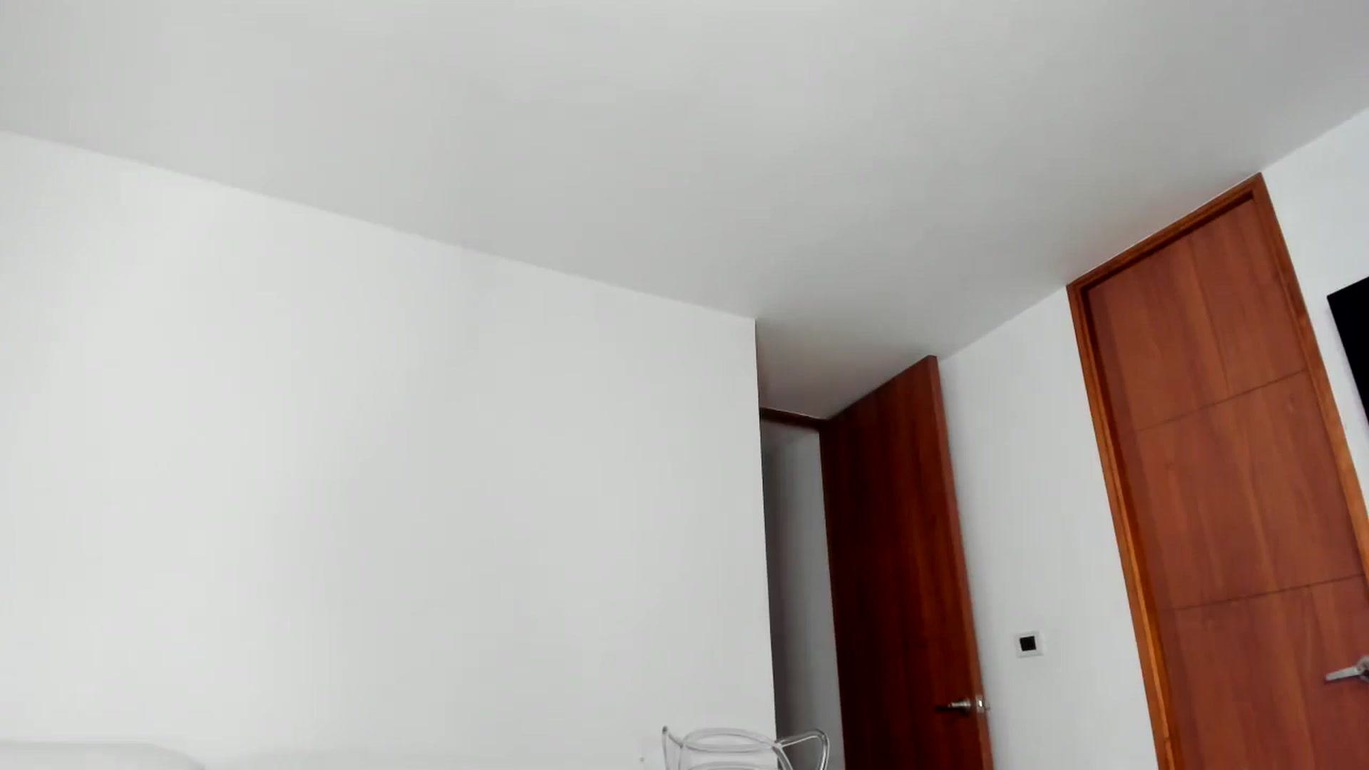 Gallery image thumbnail from EMILIANA_CRUZ's myfreecams stream on, 01/29/2025, 01:40 image 5 of 20