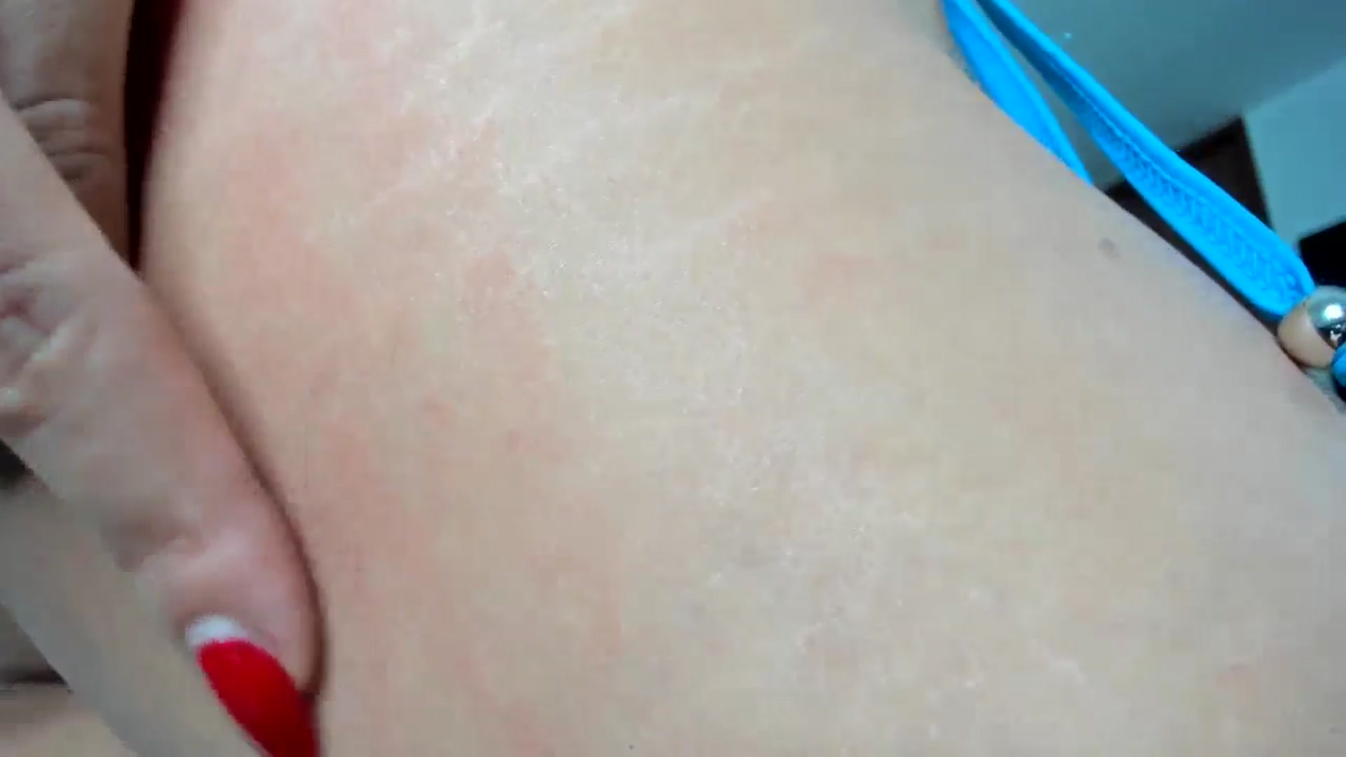 Gallery image thumbnail from EMILIANA_CRUZ's myfreecams stream on, 02/02/2025, 24:23 image 12 of 20
