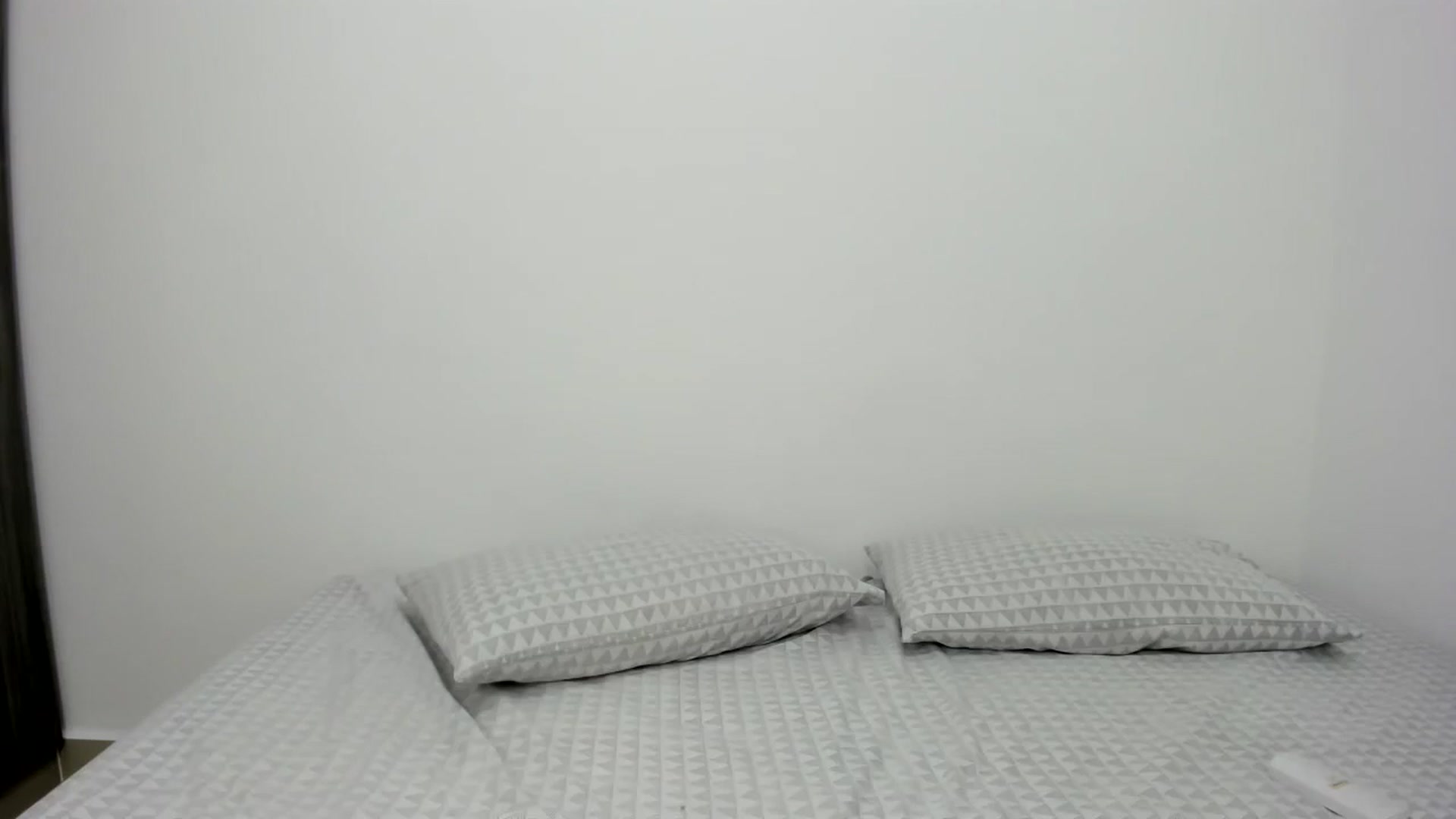 Gallery image thumbnail from EMILIANA_CRUZ's myfreecams stream on, 03/04/2025, 23:06 image 20 of 20