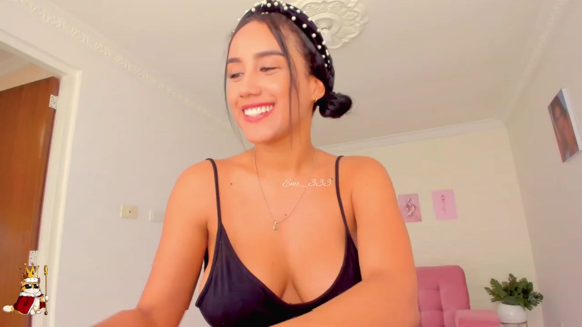 Gallery image thumbnail from EMI_333's myfreecams stream on, 05/18/2023, 17:18 image 4 of 20
