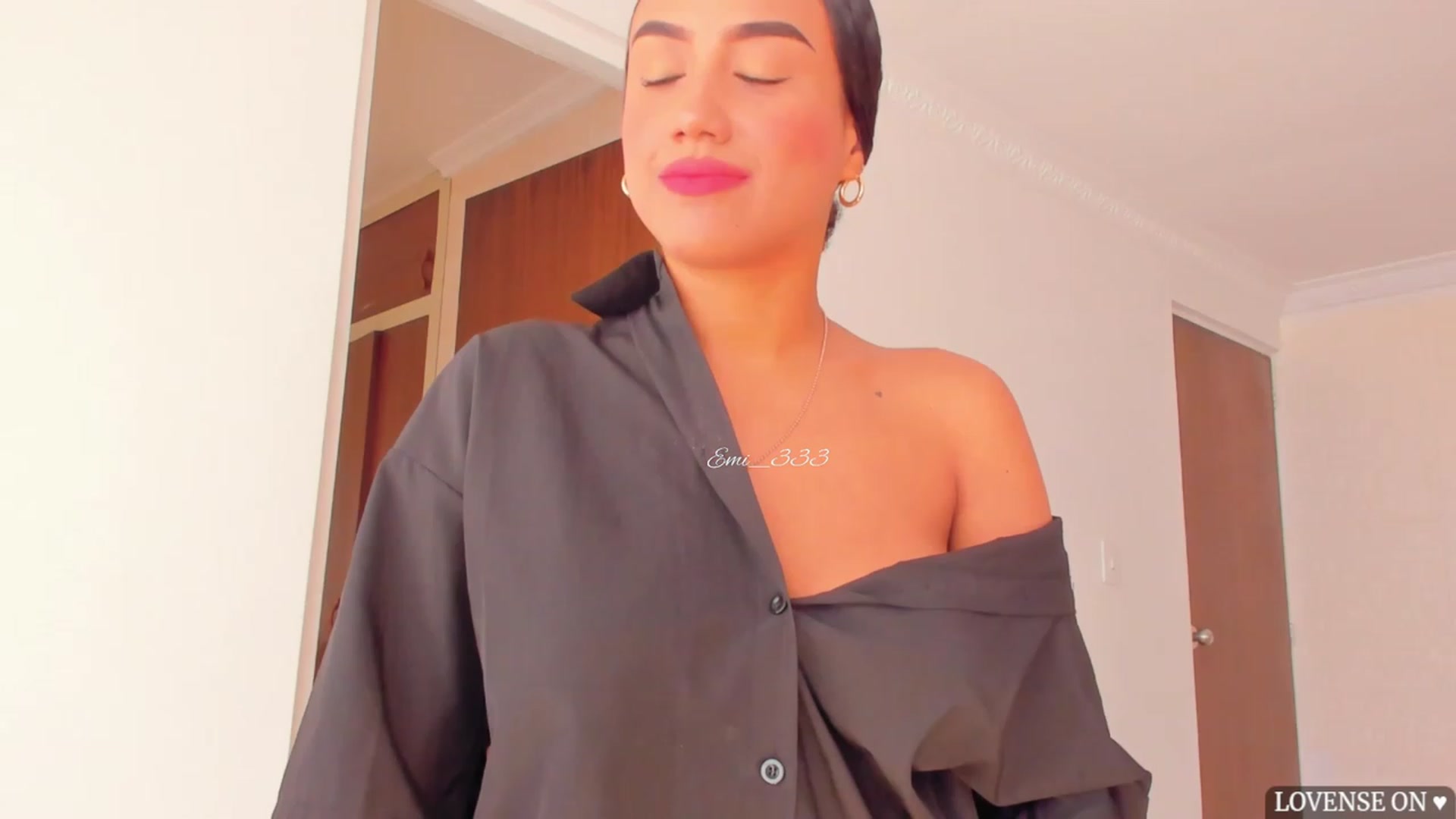 Gallery image thumbnail from EMI_333's myfreecams stream on, 06/14/2023, 14:35 image 13 of 20