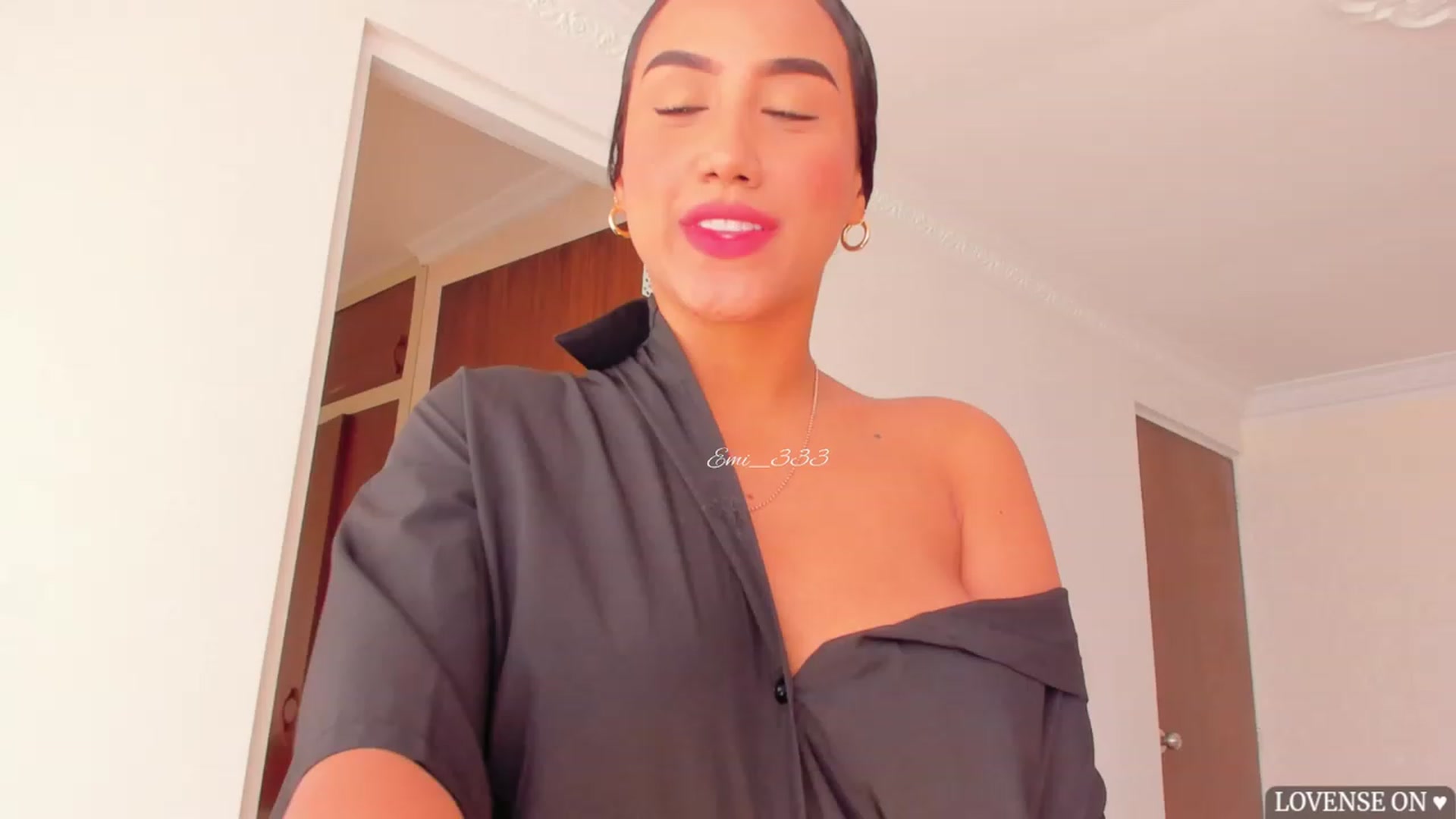 Gallery image thumbnail from EMI_333's myfreecams stream on, 06/14/2023, 14:35 image 12 of 20