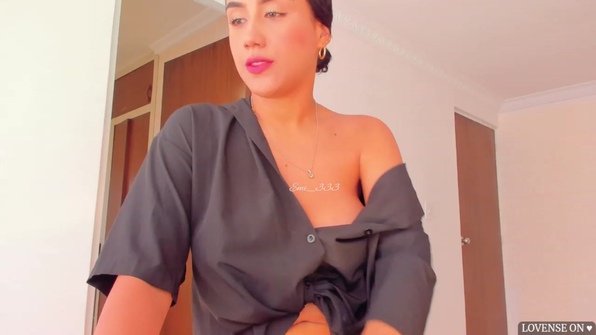 Gallery image thumbnail from EMI_333's myfreecams stream on, 06/14/2023, 16:40 image 2 of 20