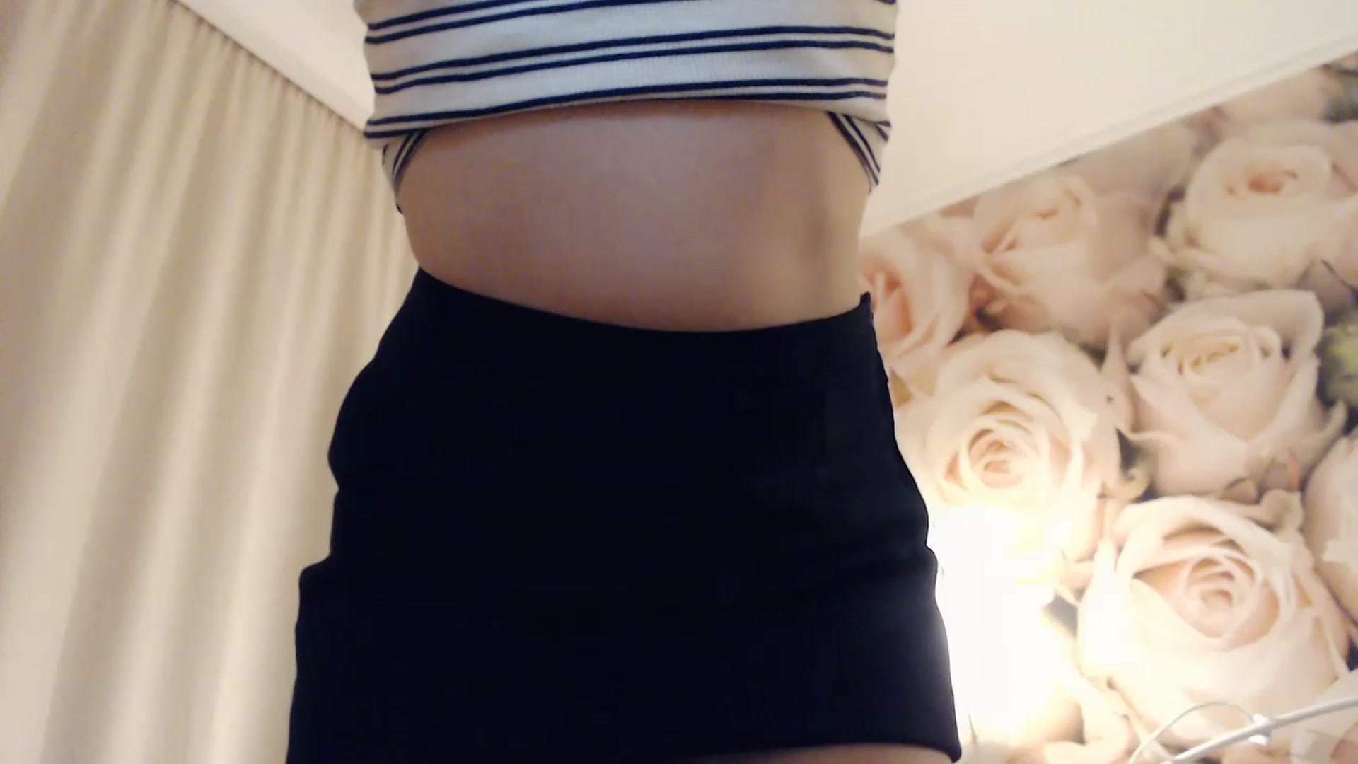 Gallery image thumbnail from EMMA_U2's myfreecams stream on, 12/06/2022, 23:31 image 13 of 20