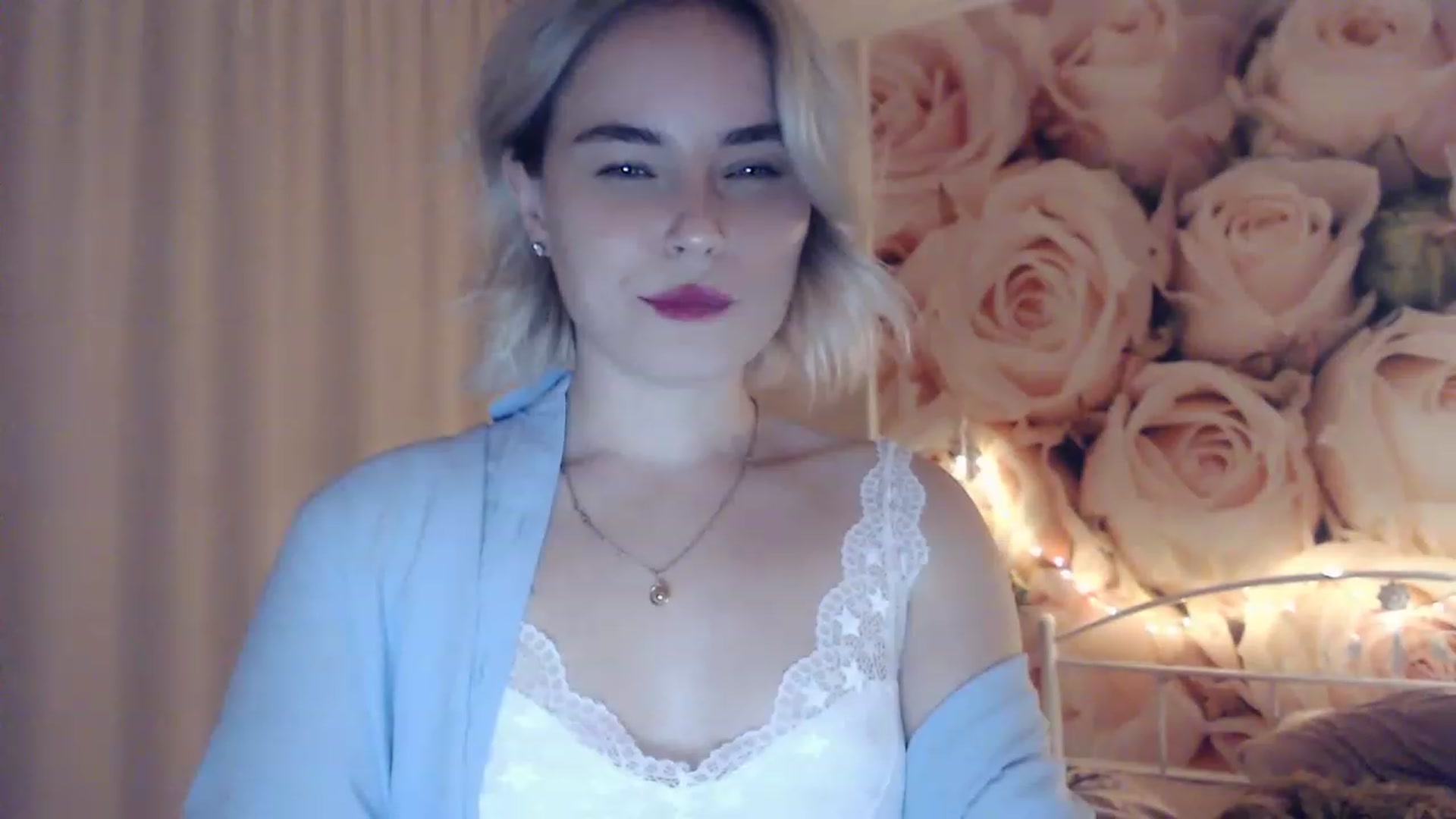 Gallery image thumbnail from EMMA_U2's myfreecams stream on, 01/13/2023, 01:22 image 20 of 20