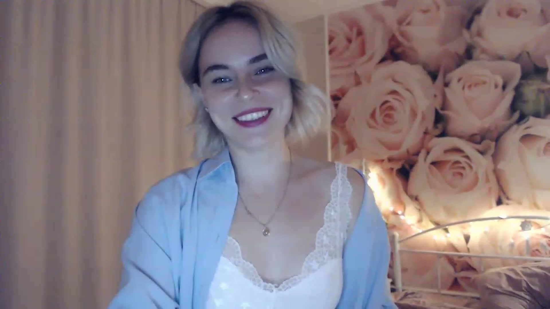 Gallery image thumbnail from EMMA_U2's myfreecams stream on, 01/13/2023, 01:22 image 2 of 20