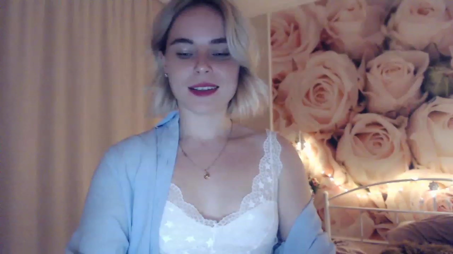 Gallery image thumbnail from EMMA_U2's myfreecams stream on, 01/13/2023, 01:22 image 19 of 20
