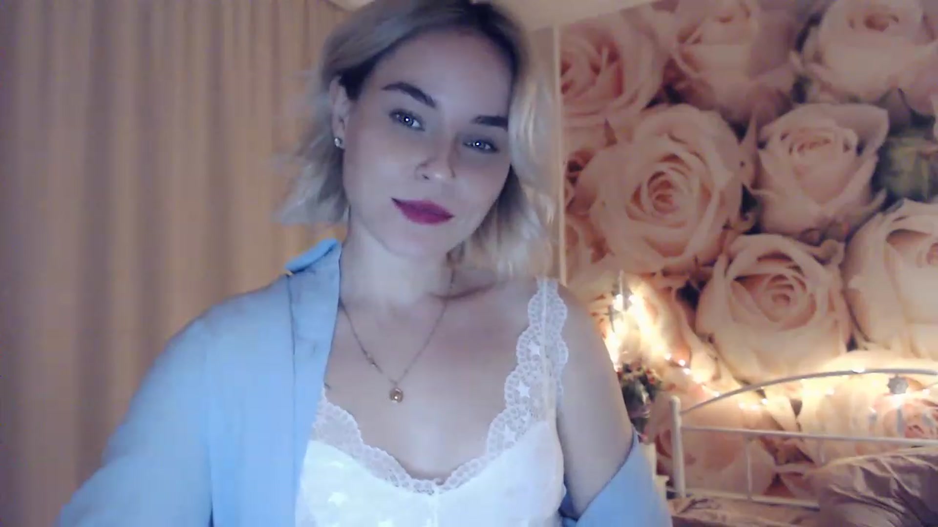 Gallery image thumbnail from EMMA_U2's myfreecams stream on, 01/13/2023, 01:22 image 7 of 20