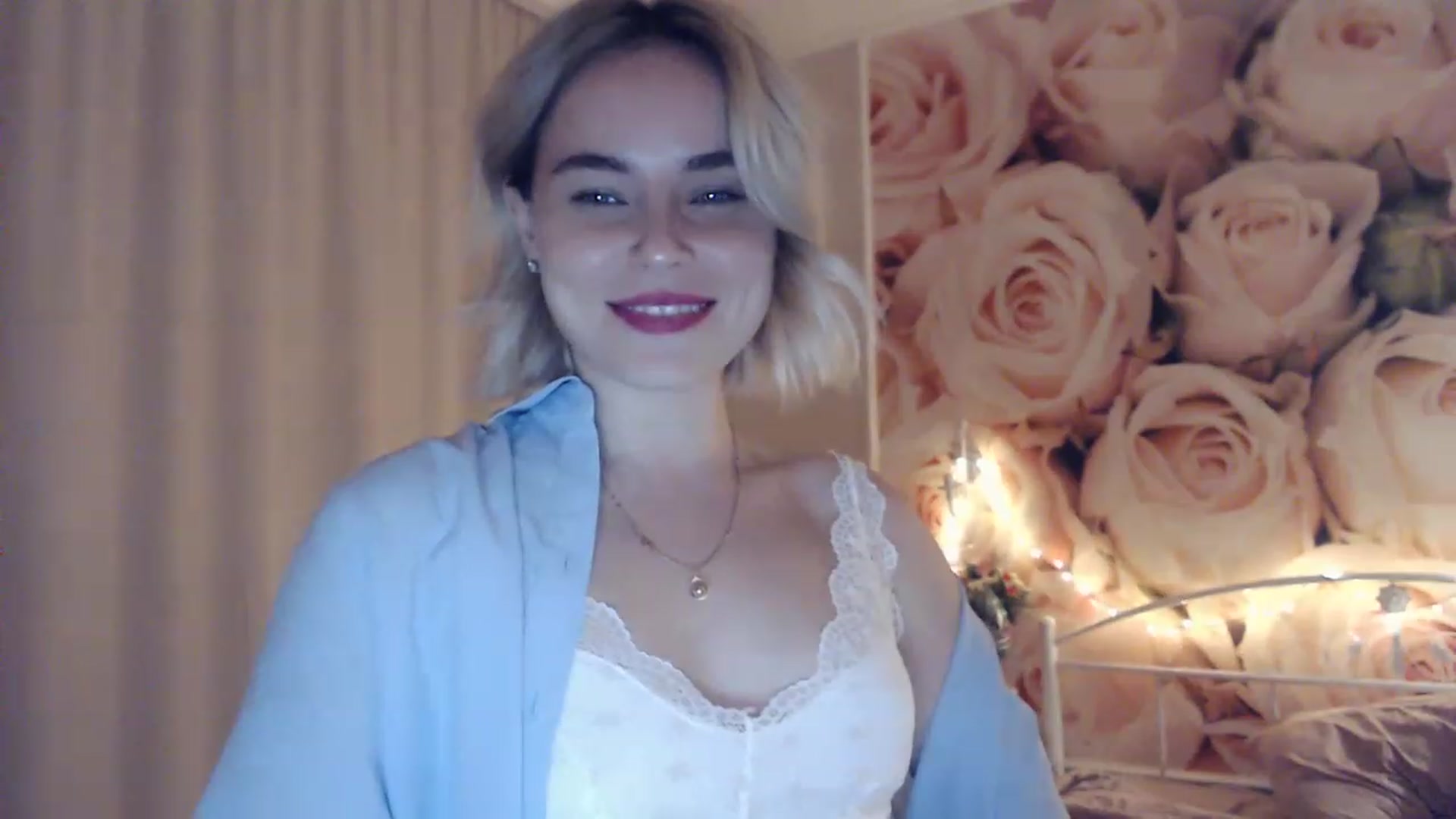 Gallery image thumbnail from EMMA_U2's myfreecams stream on, 01/13/2023, 01:22 image 3 of 20