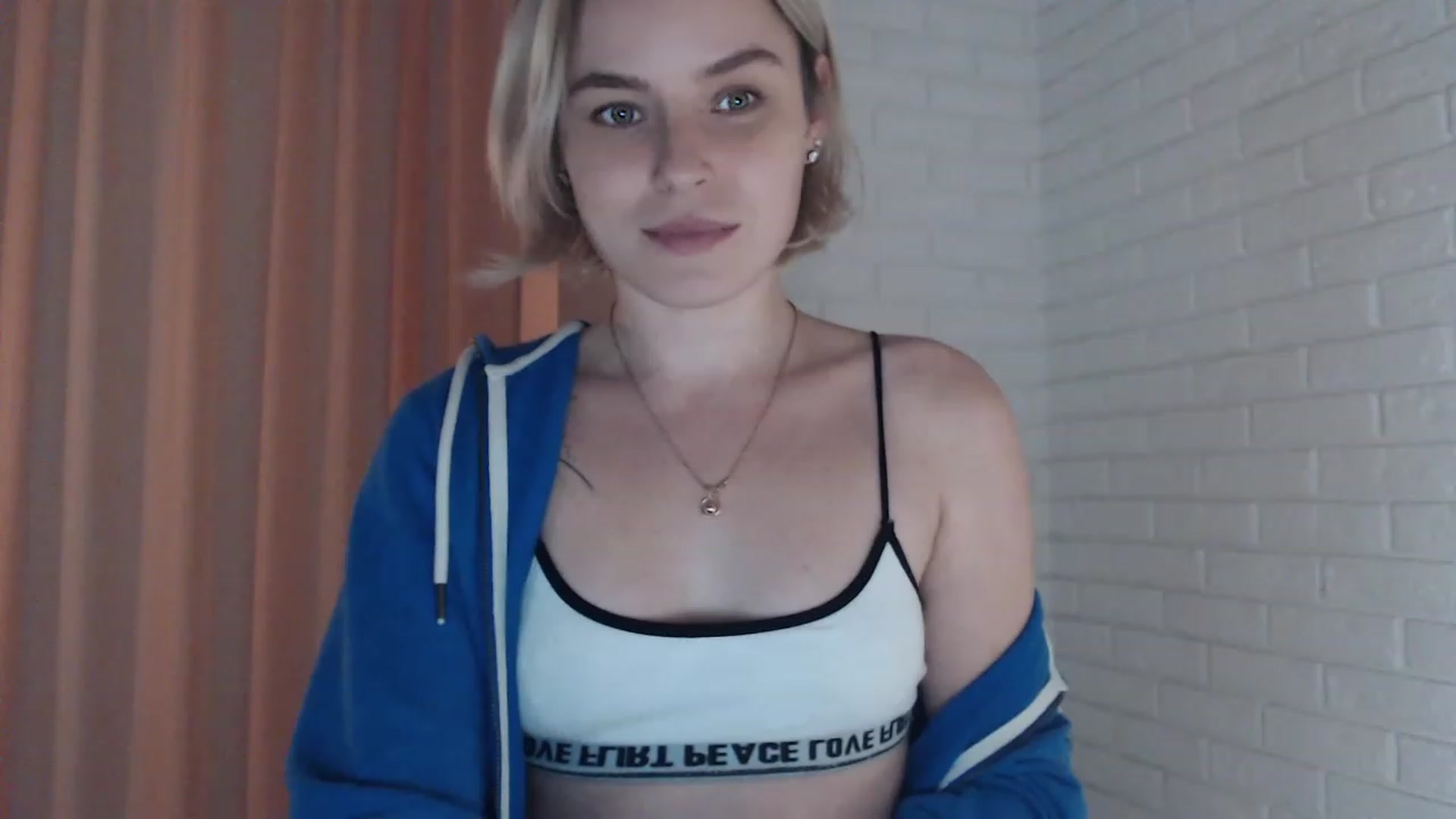 Gallery image thumbnail from EMMA_U2's myfreecams stream on, 01/27/2023, 18:48 image 4 of 20