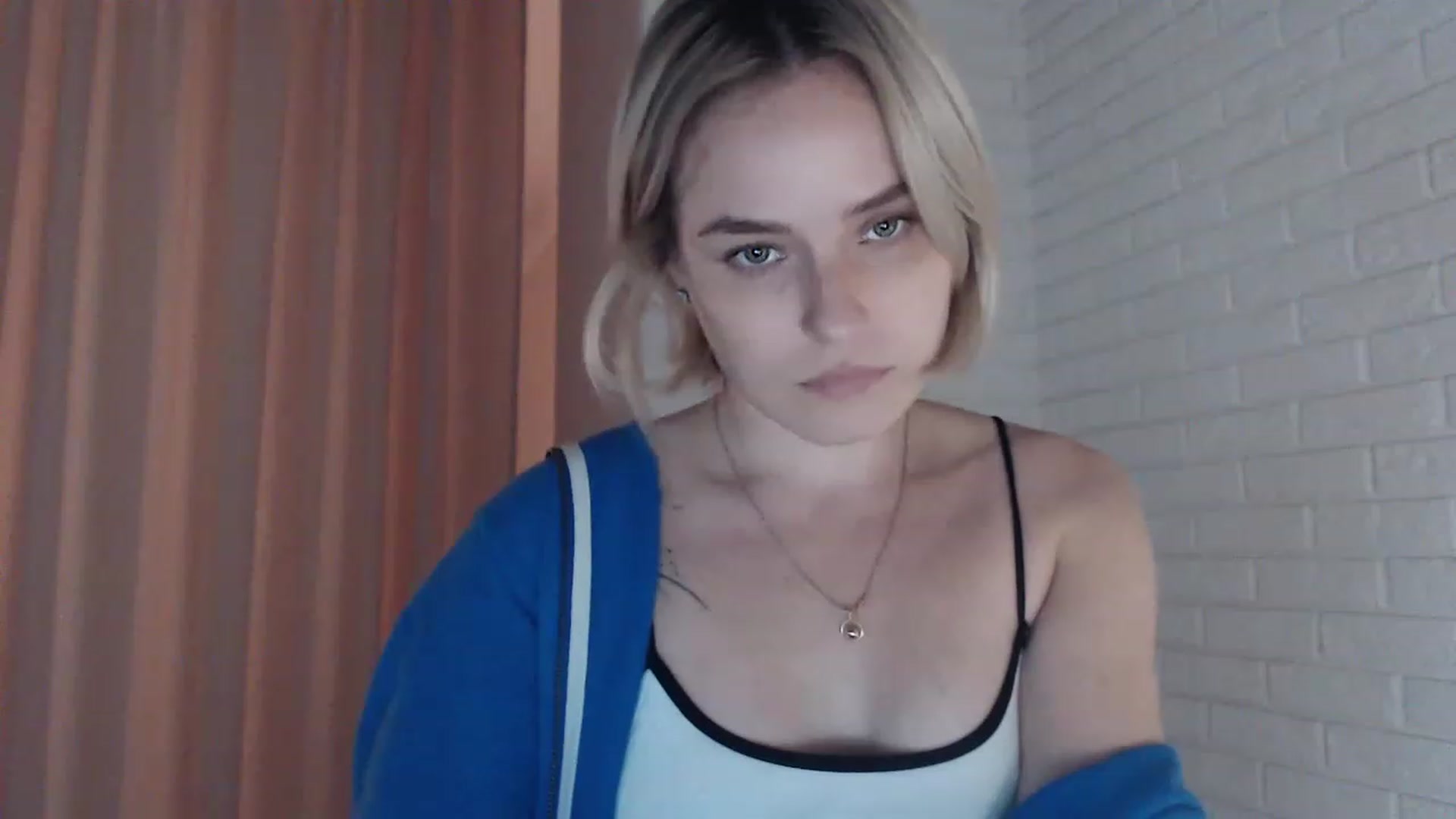 Gallery image thumbnail from EMMA_U2's myfreecams stream on, 01/27/2023, 18:48 image 17 of 20