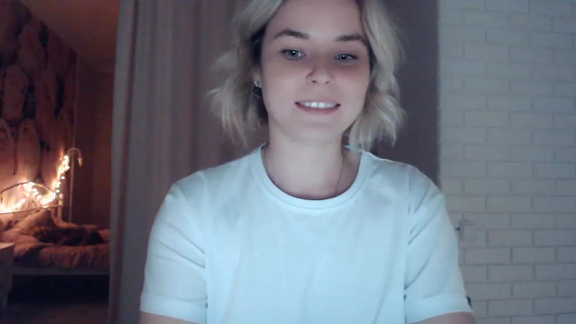 Gallery image thumbnail from EMMA_U2's myfreecams stream on, 01/30/2023, 01:52 image 6 of 20
