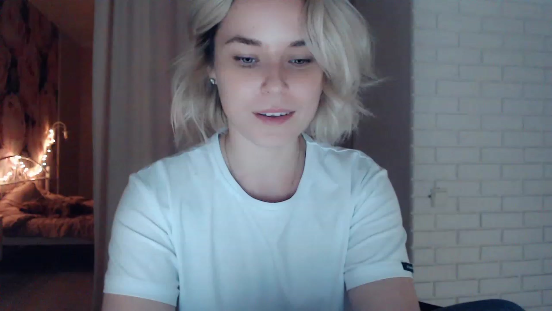 Gallery image thumbnail from EMMA_U2's myfreecams stream on, 01/30/2023, 01:52 image 19 of 20
