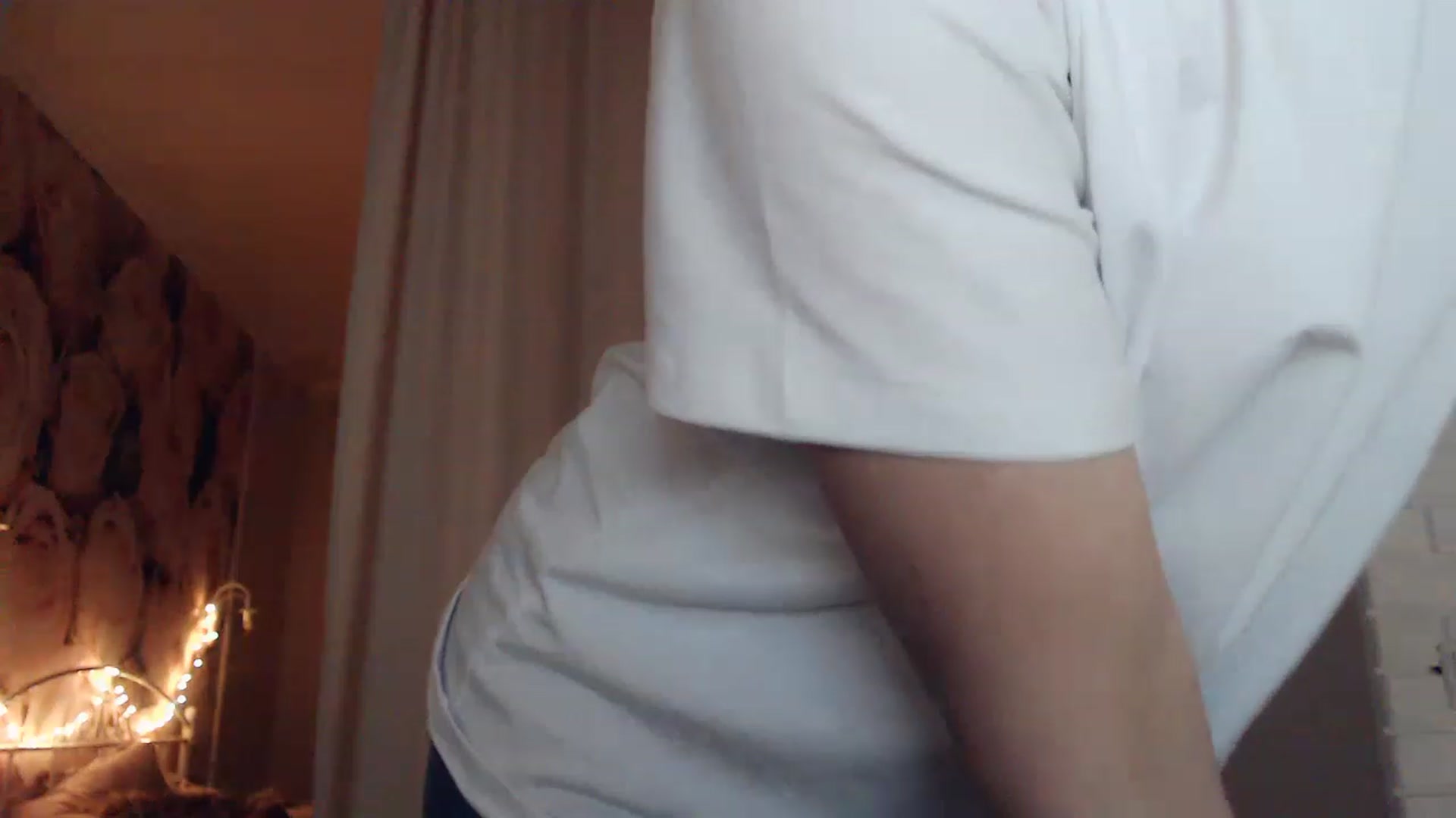 Gallery image thumbnail from EMMA_U2's myfreecams stream on, 01/30/2023, 01:52 image 15 of 20