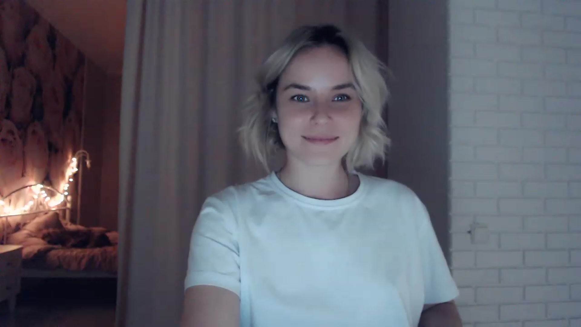 Gallery image thumbnail from EMMA_U2's myfreecams stream on, 01/30/2023, 01:52 image 4 of 20