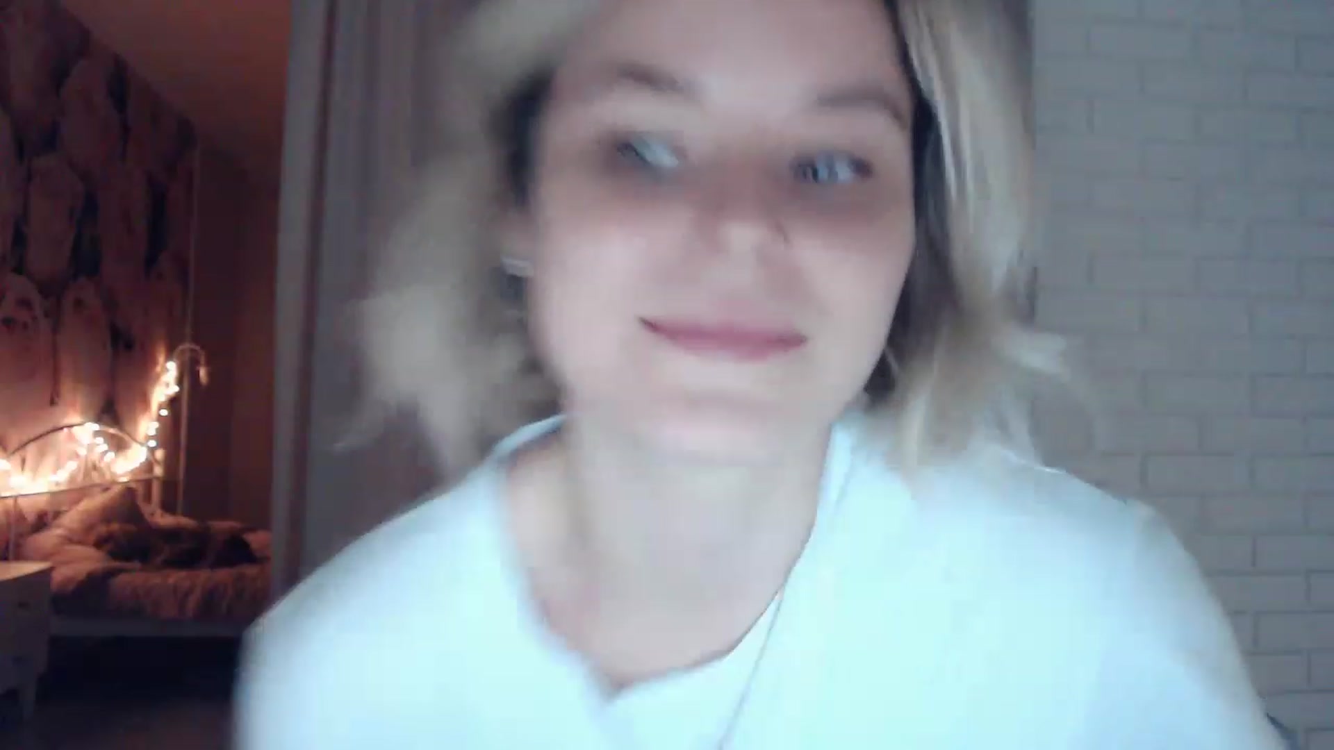 Gallery image thumbnail from EMMA_U2's myfreecams stream on, 01/30/2023, 01:52 image 2 of 20