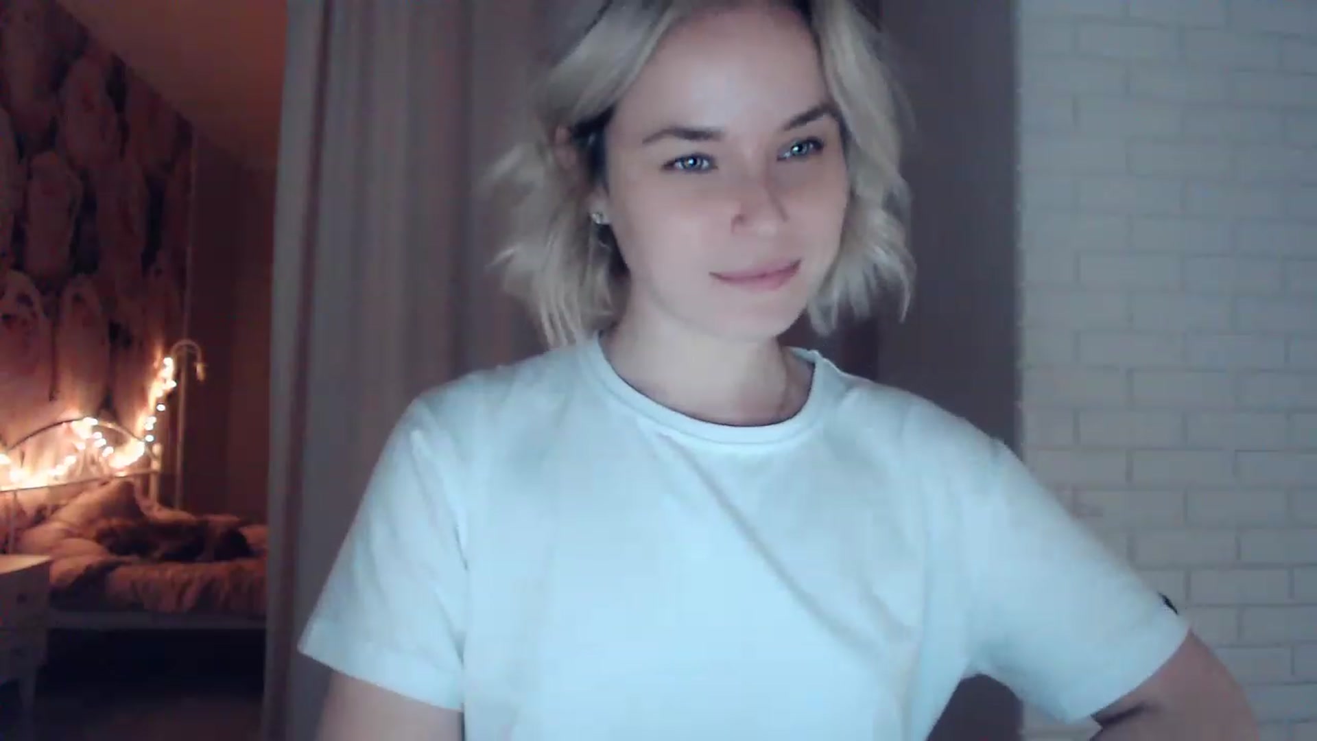 Gallery image thumbnail from EMMA_U2's myfreecams stream on, 01/30/2023, 01:52 image 5 of 20