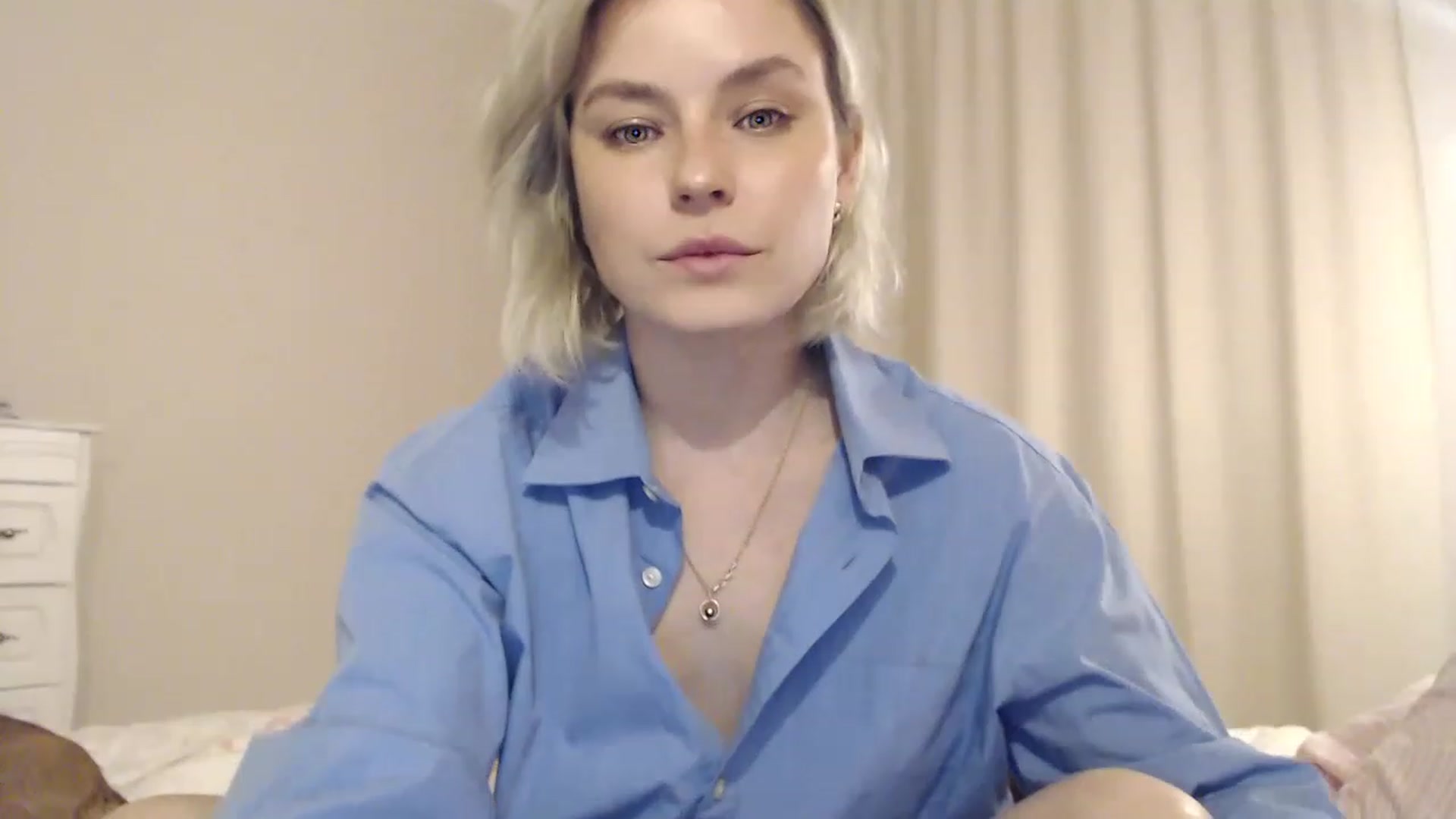 Gallery image thumbnail from EMMA_U2's myfreecams stream on, 02/21/2023, 02:18 image 20 of 20