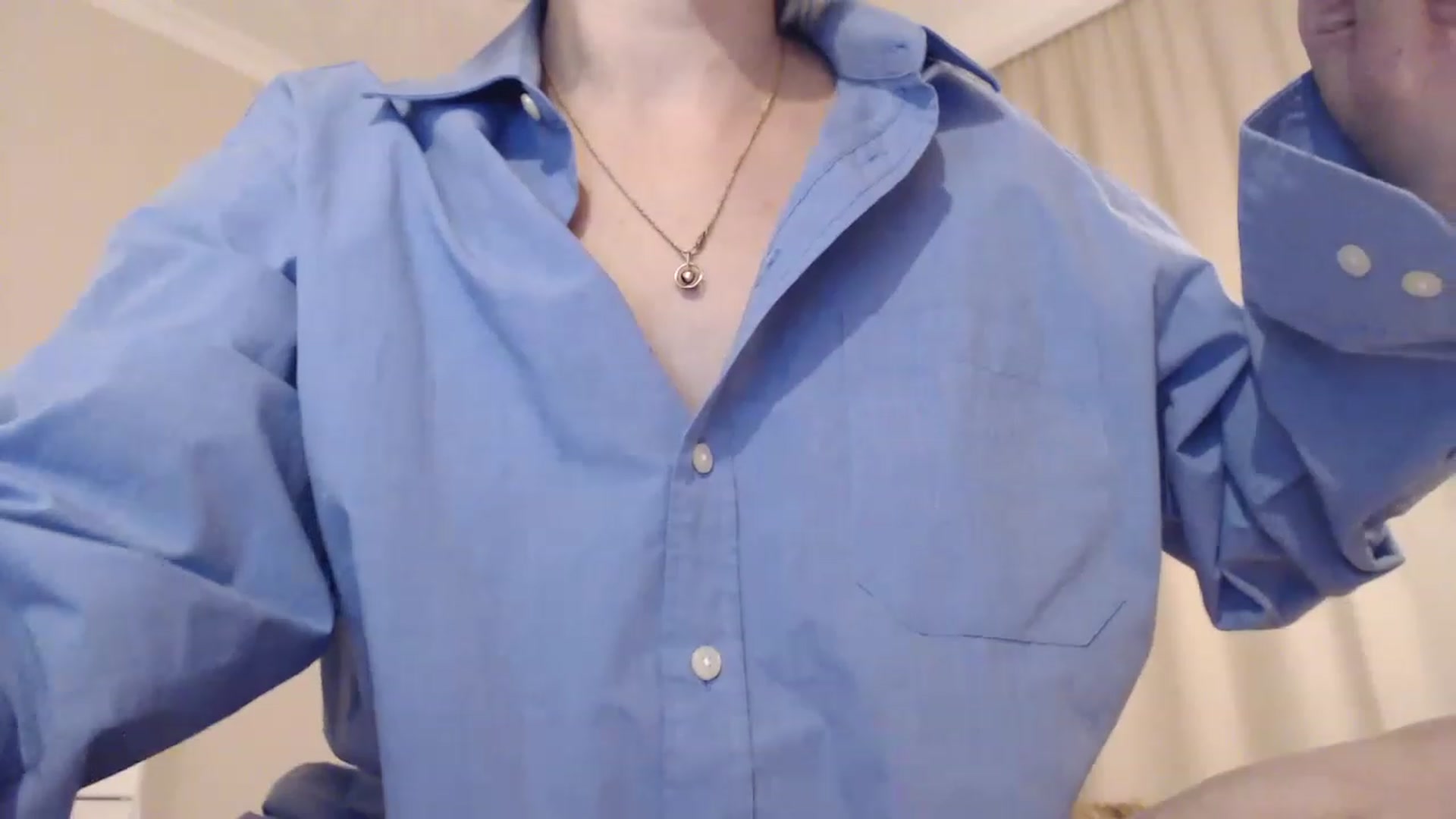 Gallery image thumbnail from EMMA_U2's myfreecams stream on, 02/21/2023, 02:18 image 11 of 20