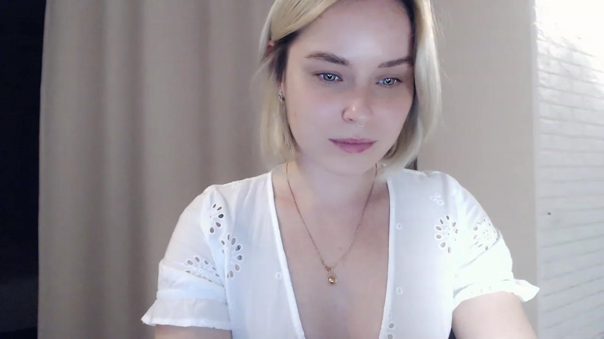 Gallery image thumbnail from EMMA_U2's myfreecams stream on, 02/26/2023, 01:56 image 16 of 20