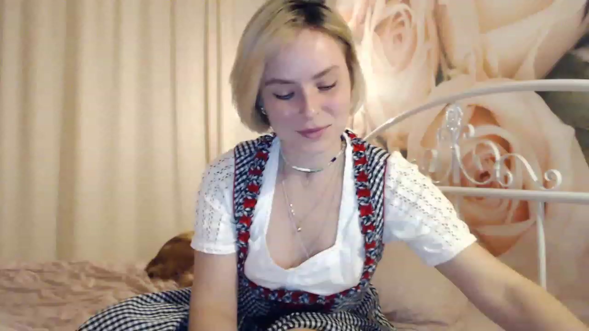 Gallery image thumbnail from EMMA_U2's myfreecams stream on, 03/08/2023, 23:34 image 11 of 20