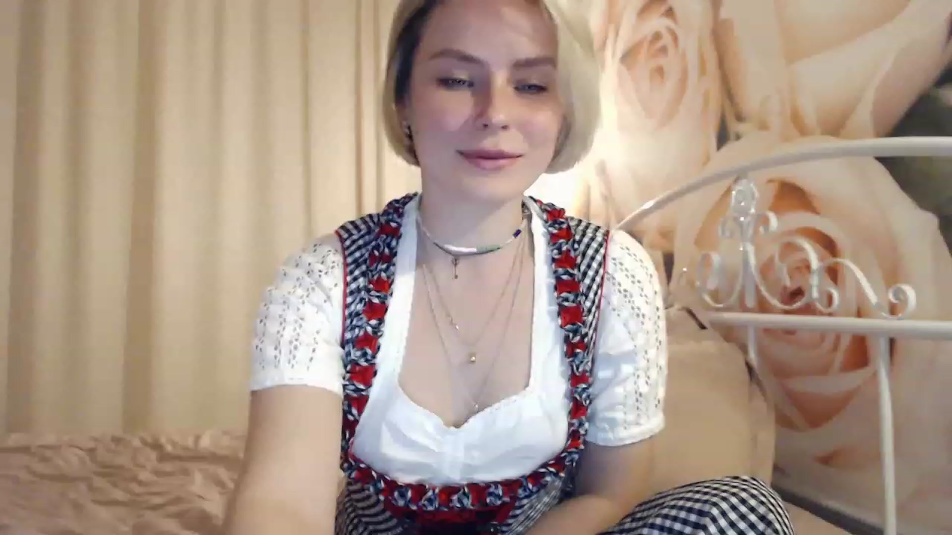 Gallery image thumbnail from EMMA_U2's myfreecams stream on, 03/08/2023, 23:34 image 5 of 20