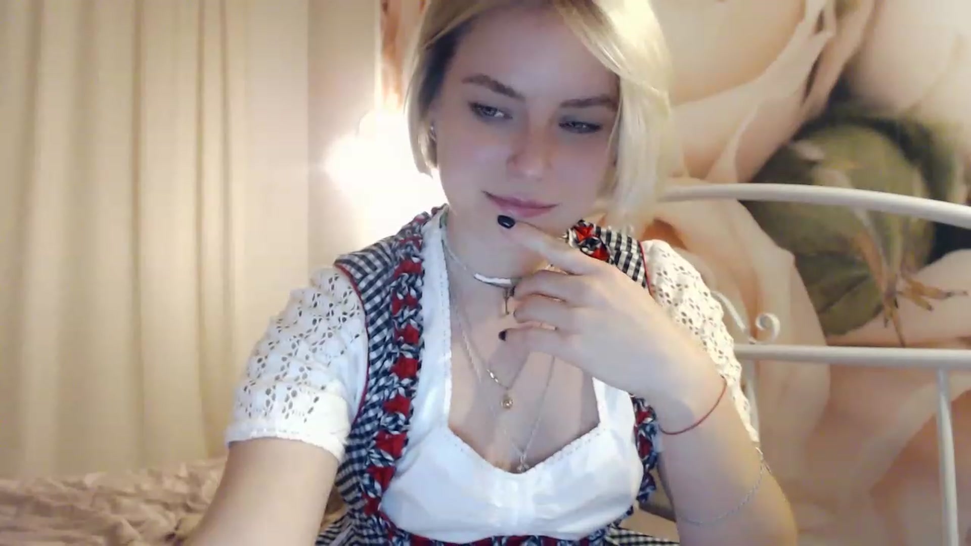 Gallery image thumbnail from EMMA_U2's myfreecams stream on, 03/08/2023, 23:34 image 17 of 20