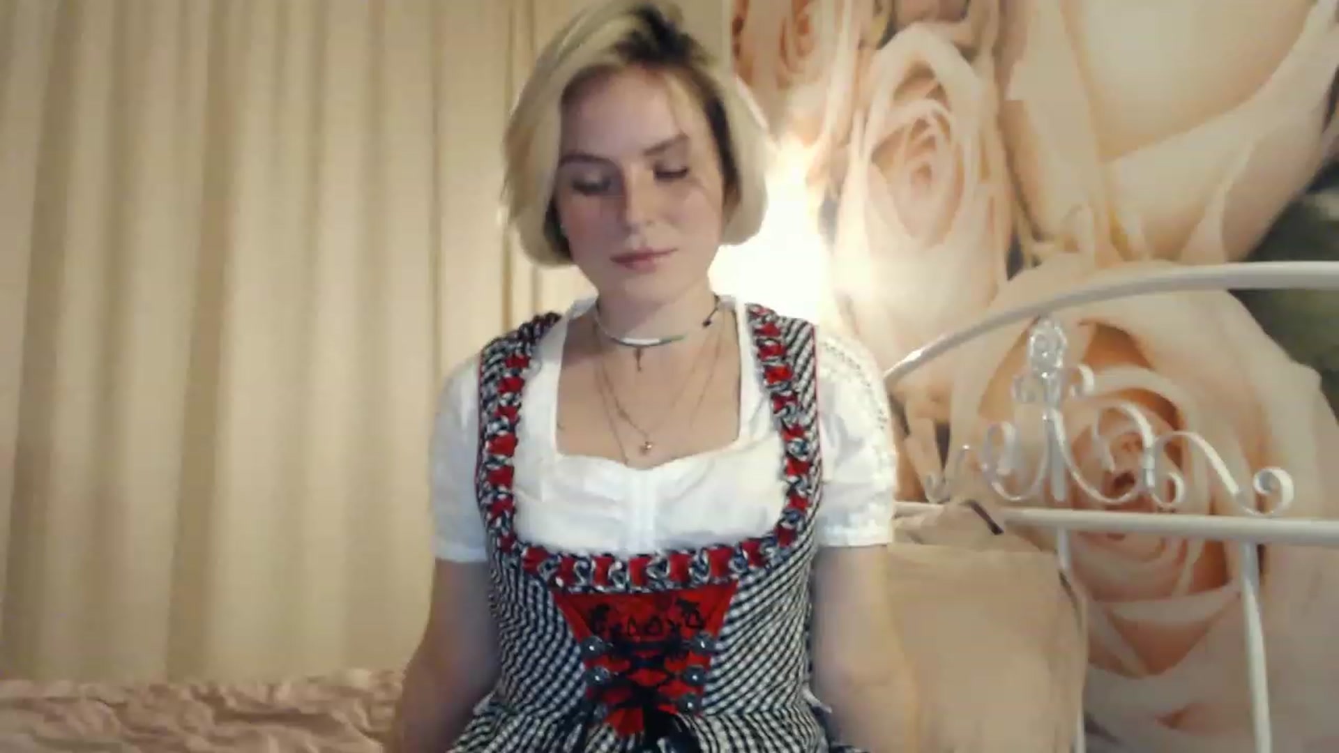 Gallery image thumbnail from EMMA_U2's myfreecams stream on, 03/08/2023, 23:34 image 2 of 20