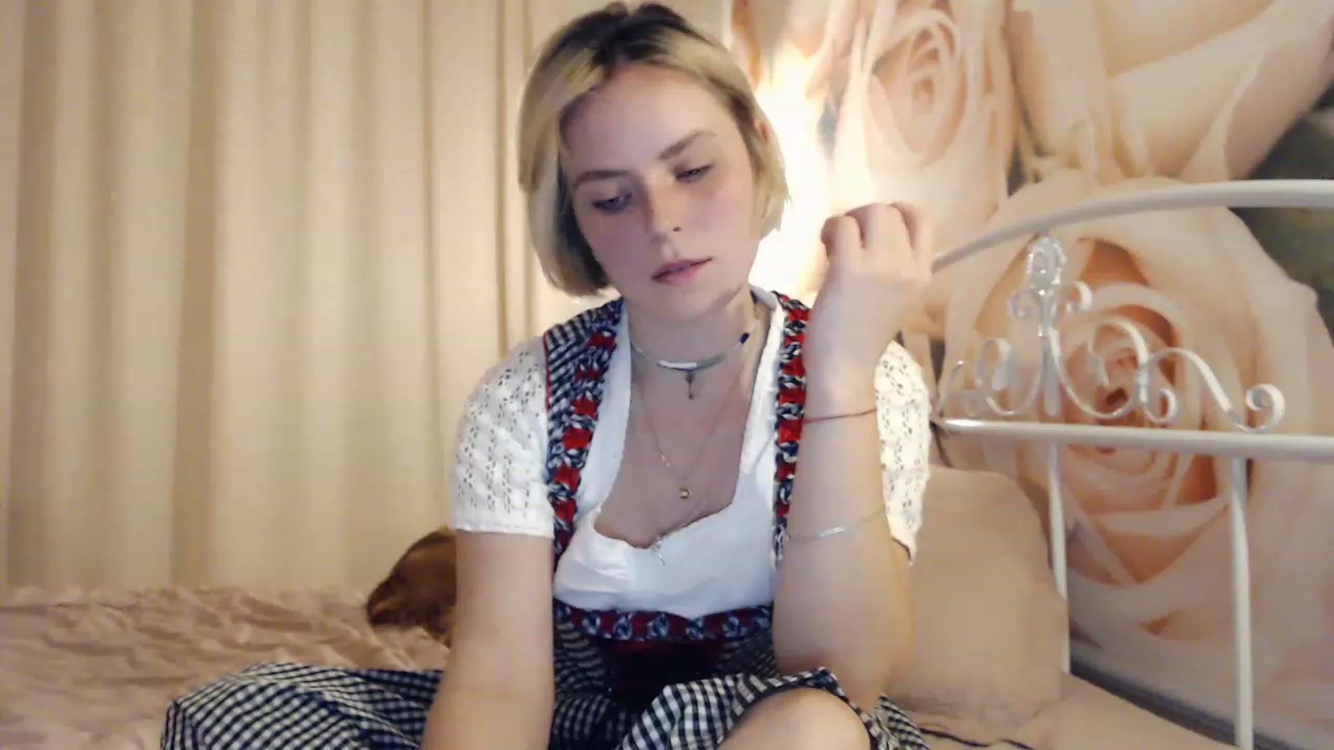 Gallery image thumbnail from EMMA_U2's myfreecams stream on, 03/08/2023, 23:34 image 8 of 20