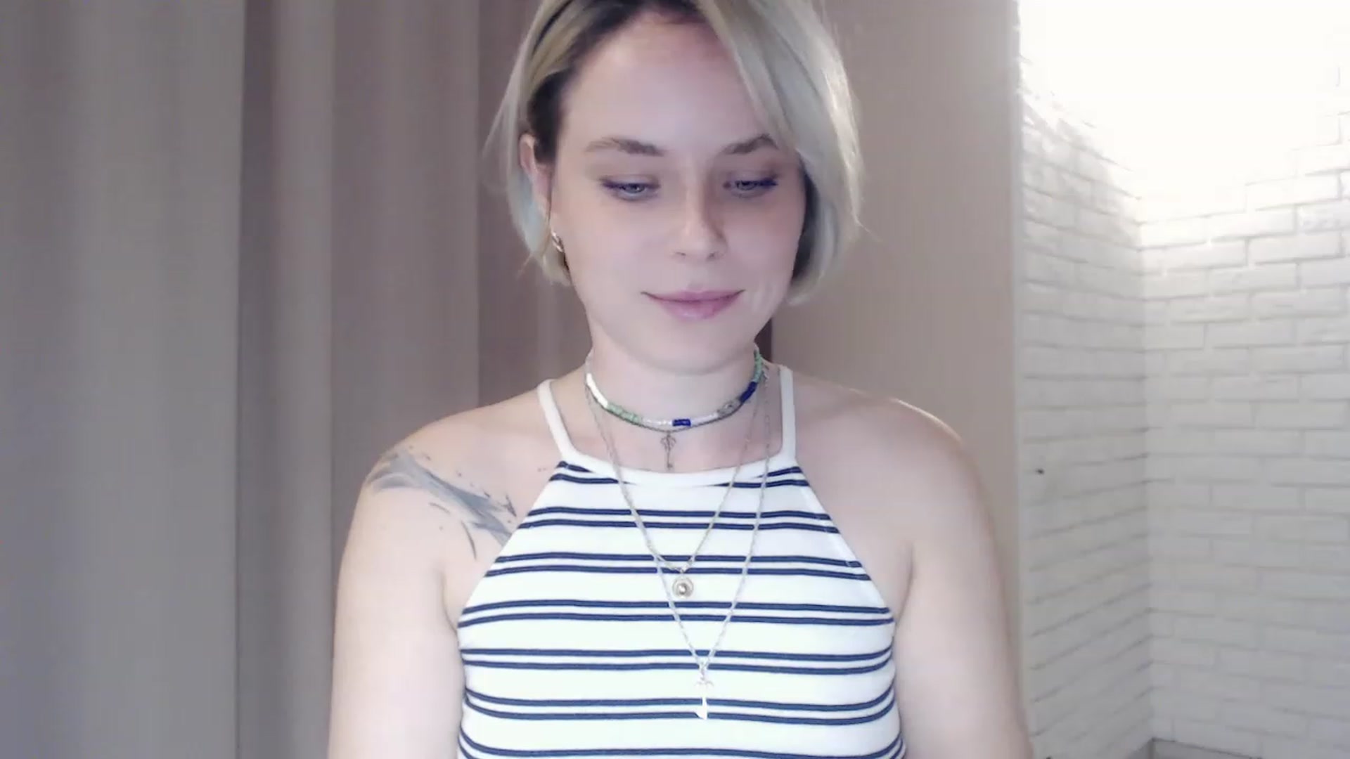 Gallery image thumbnail from EMMA_U2's myfreecams stream on, 03/11/2023, 23:14 image 20 of 20