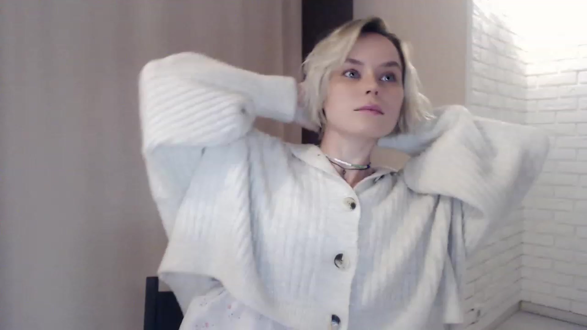 Gallery image thumbnail from EMMA_U2's myfreecams stream on, 03/15/2023, 02:17 image 13 of 20