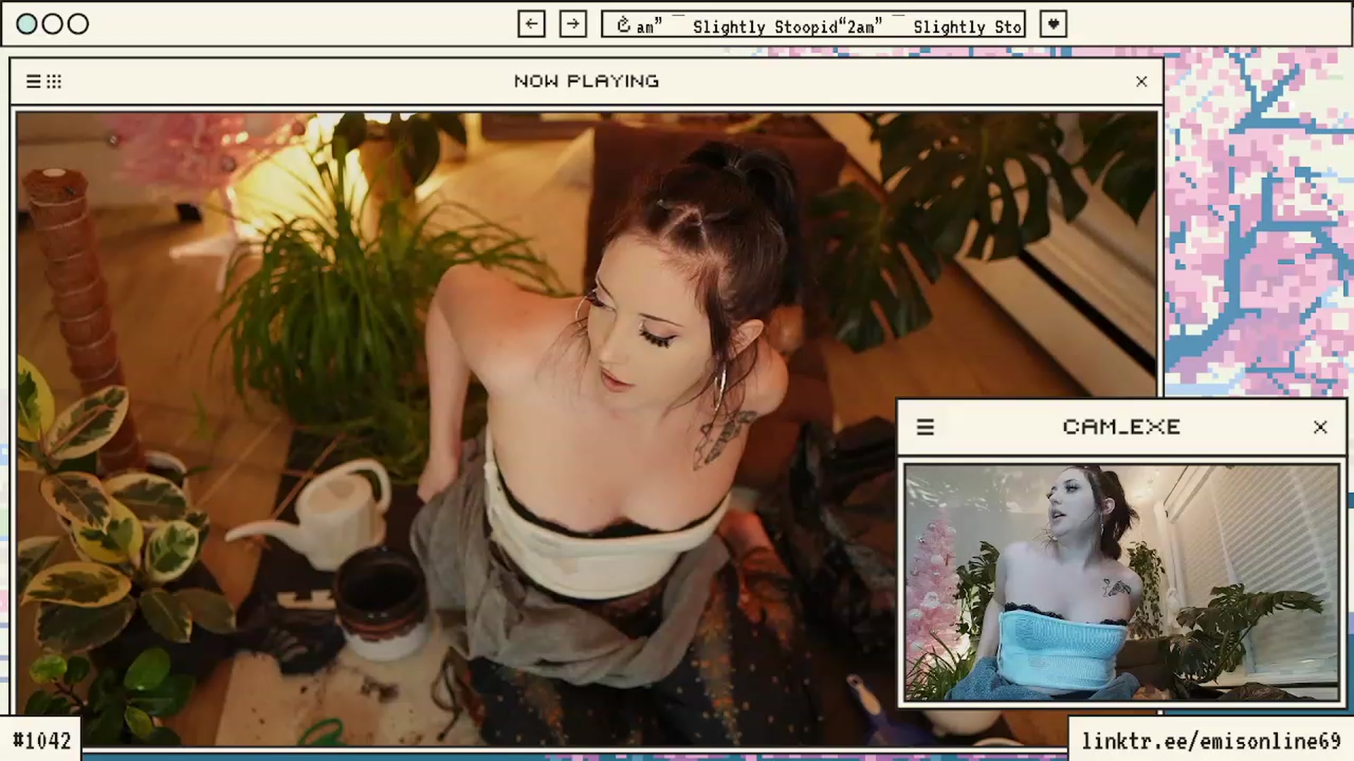 Gallery image thumbnail from EMMEL1NE's myfreecams stream on, 11/21/2023, 02:19 image 3 of 20