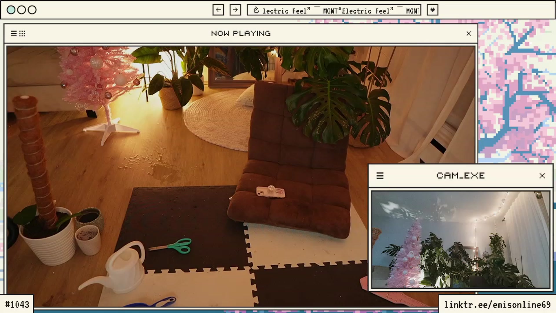 Gallery image thumbnail from EMMEL1NE's myfreecams stream on, 11/21/2023, 02:19 image 10 of 20