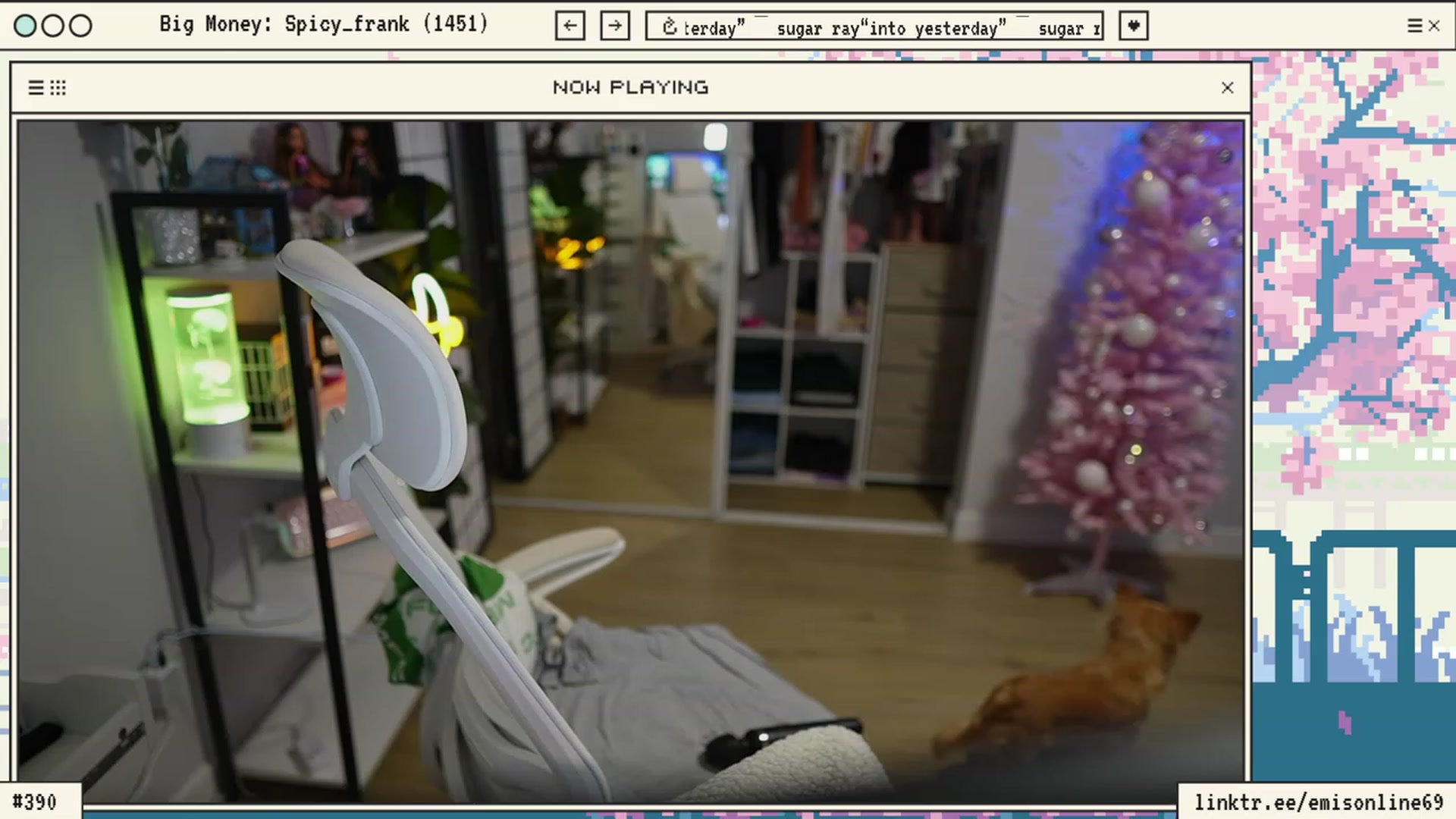 Gallery image thumbnail from EMMEL1NE's myfreecams stream on, 12/04/2023, 24:24 image 2 of 20